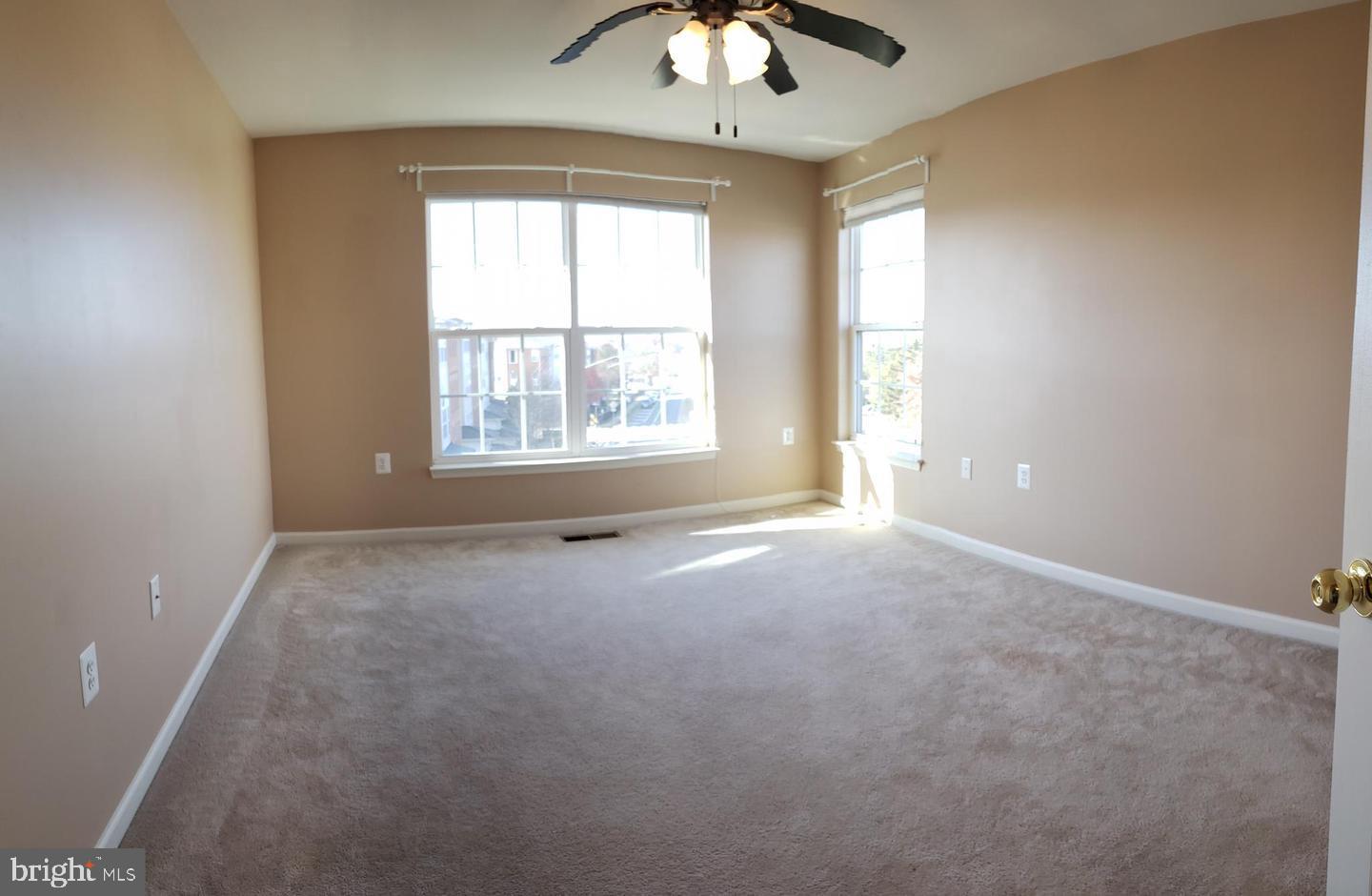 CENTREVILLE CROSSING - Residential Lease