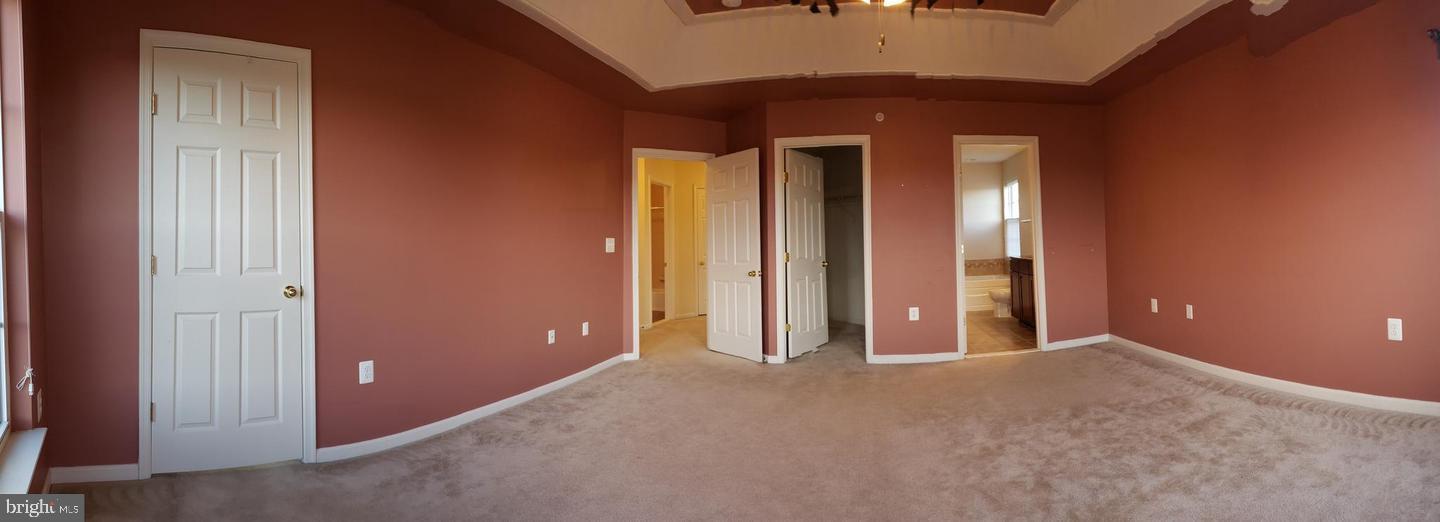 CENTREVILLE CROSSING - Residential Lease