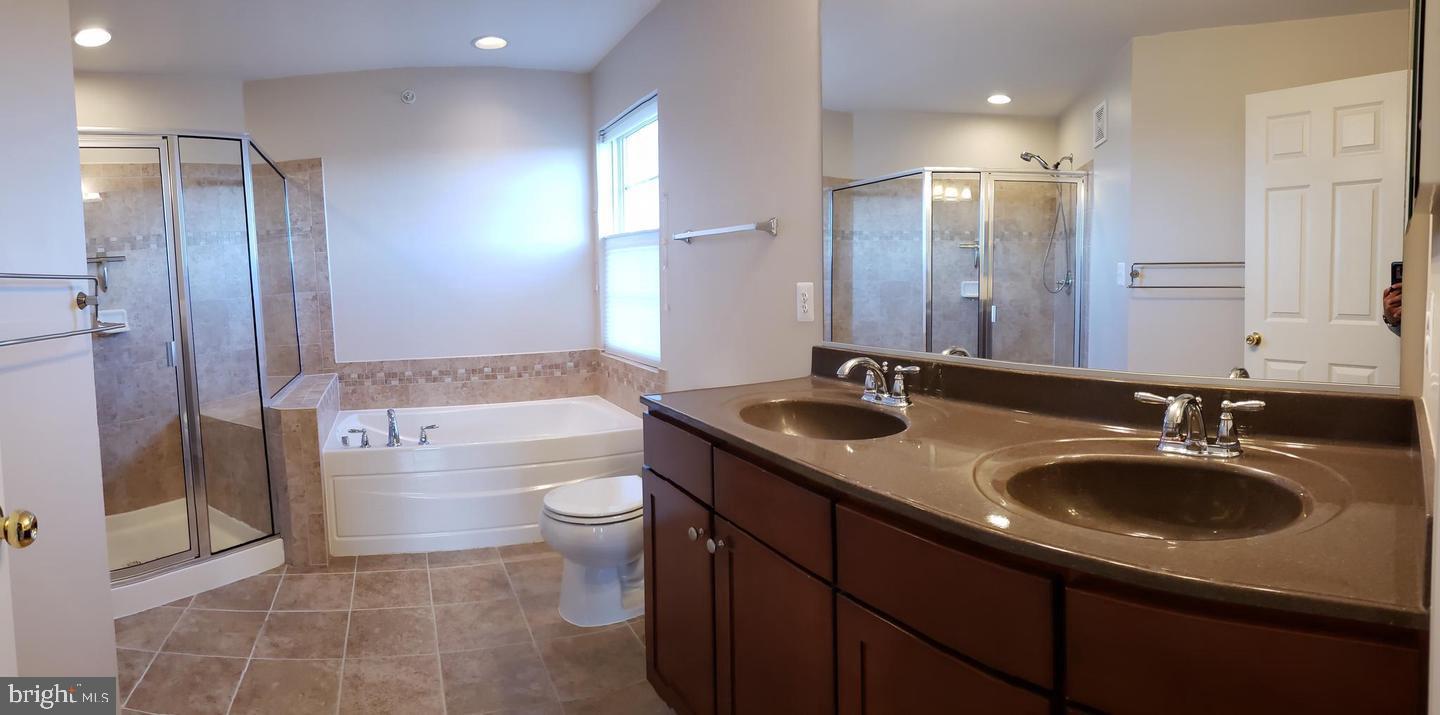 CENTREVILLE CROSSING - Residential Lease