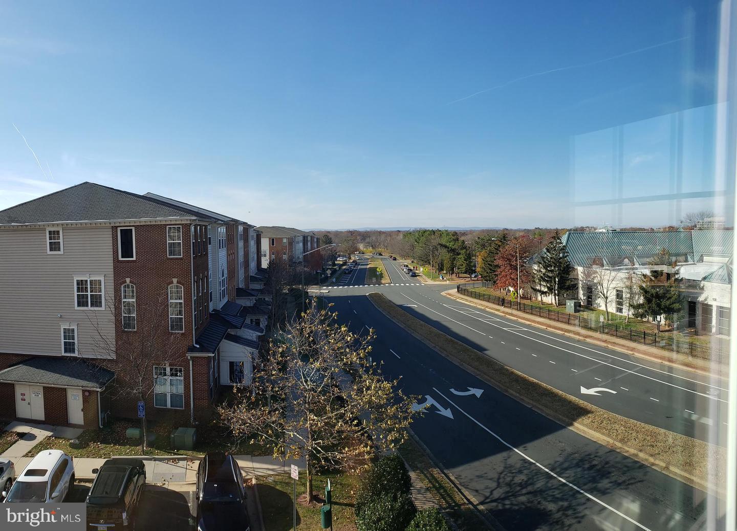 CENTREVILLE CROSSING - Residential Lease