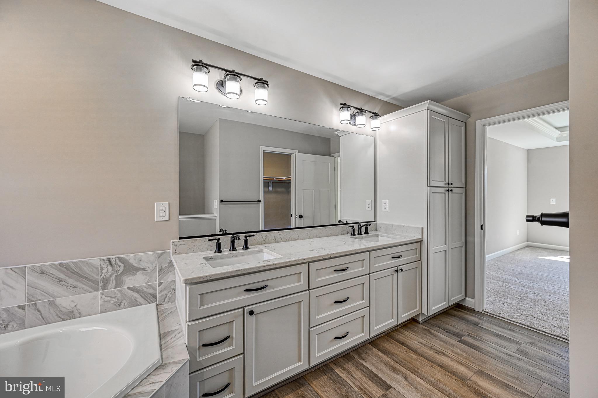 OVERTON FORK - Residential