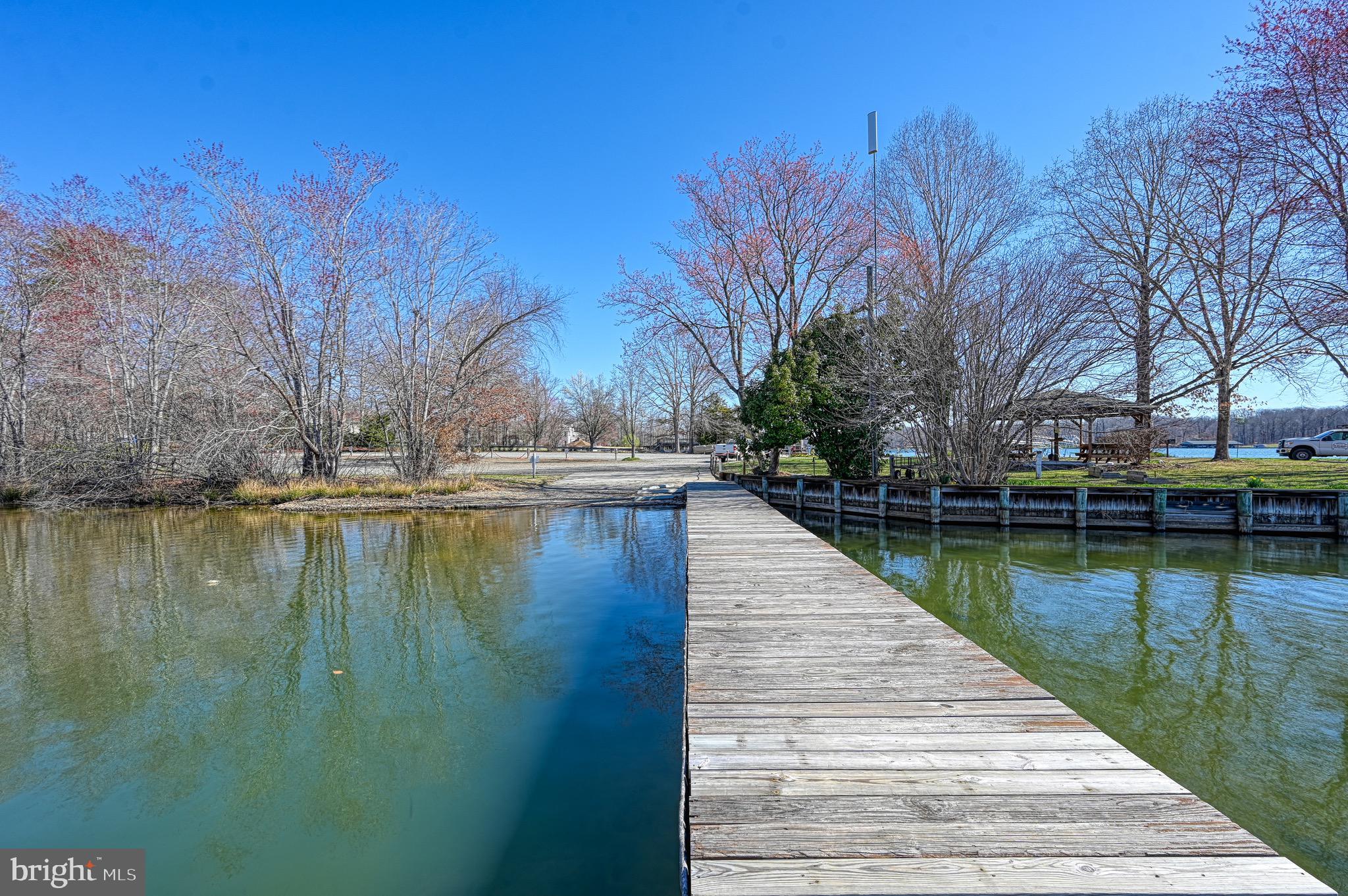 OVERTON FORK - Residential