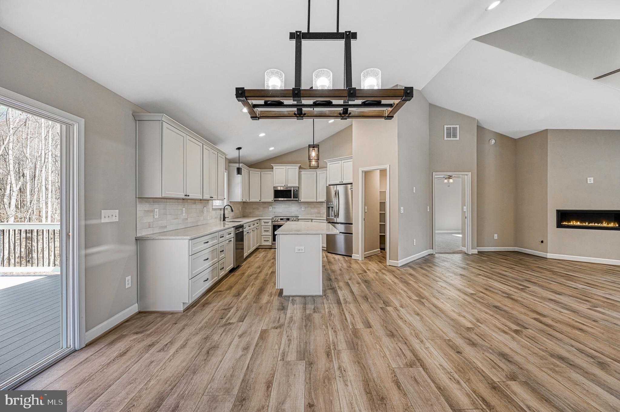 OVERTON FORK - Residential