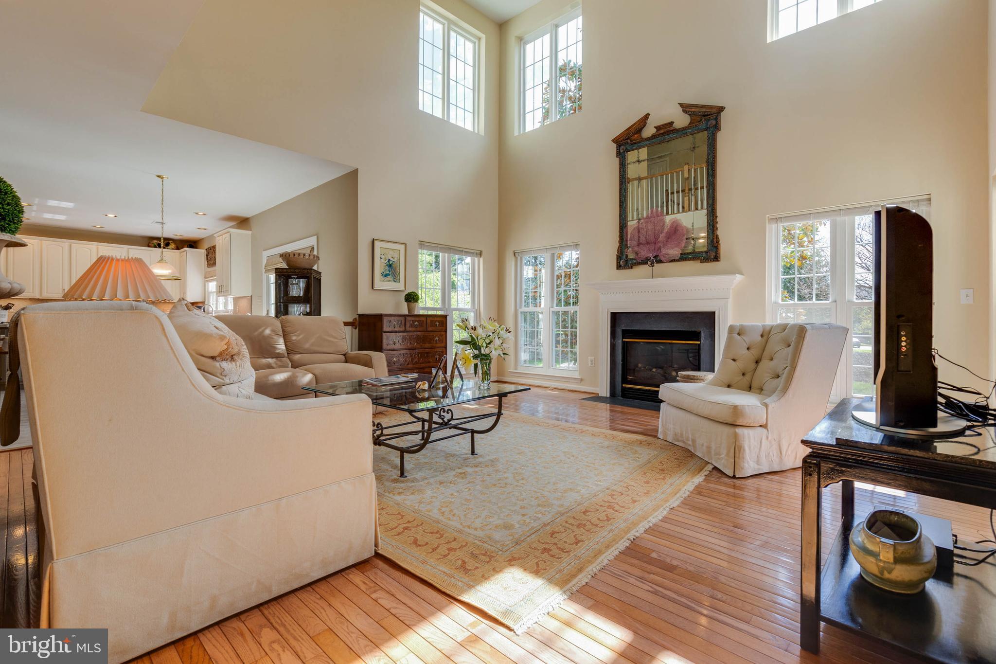 ASHBURN VILLAGE - Residential