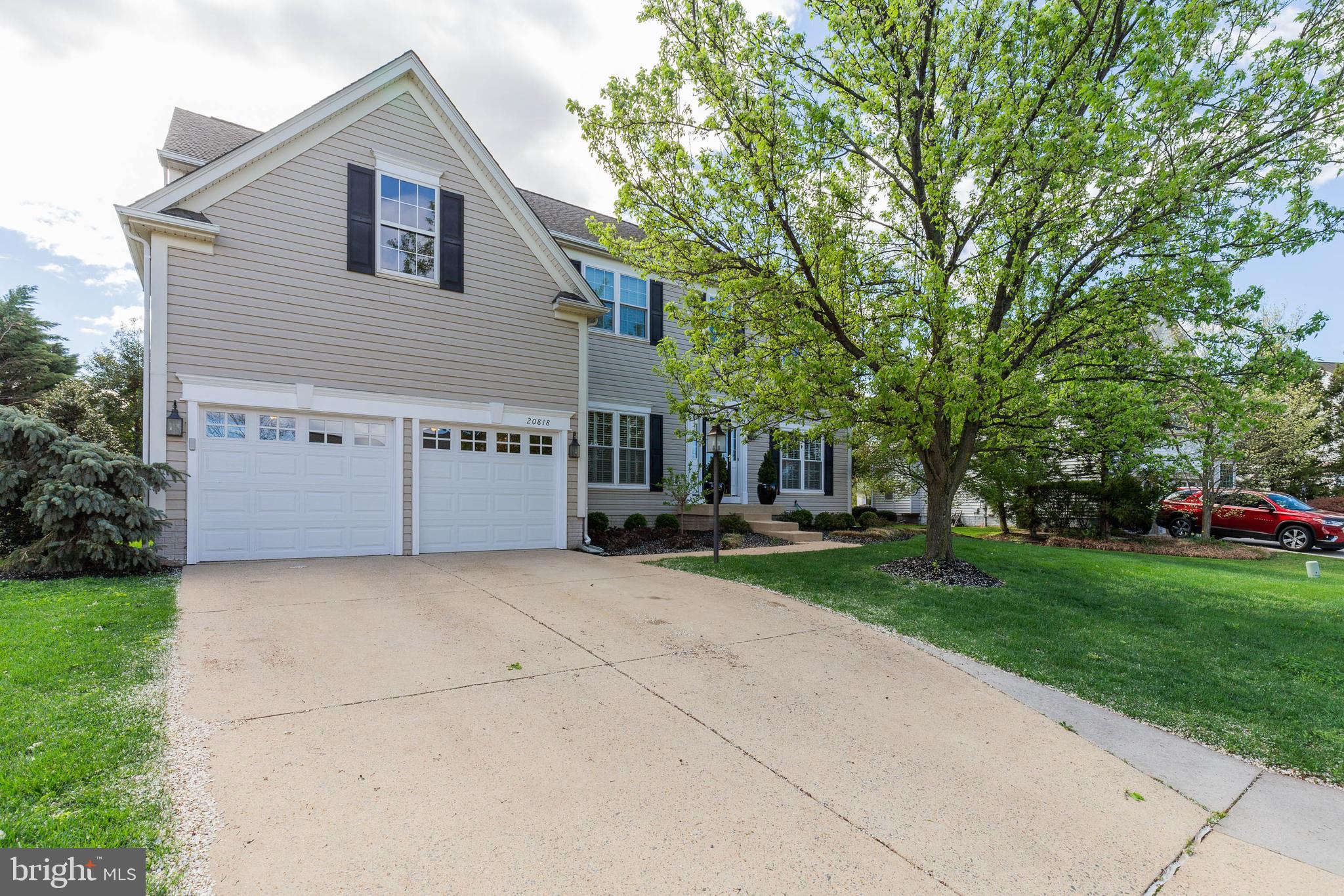 ASHBURN VILLAGE - Residential