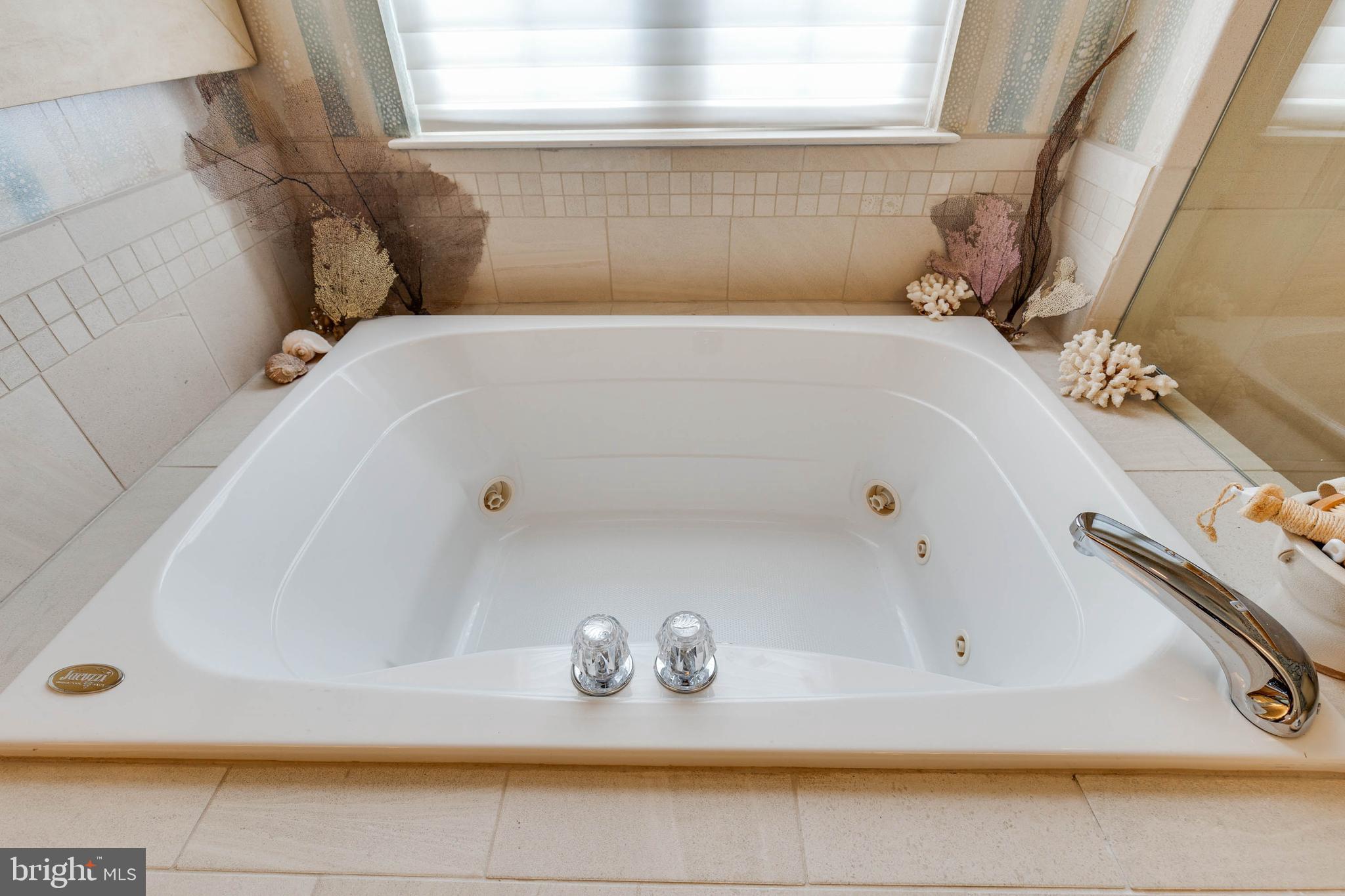 ASHBURN VILLAGE - Residential