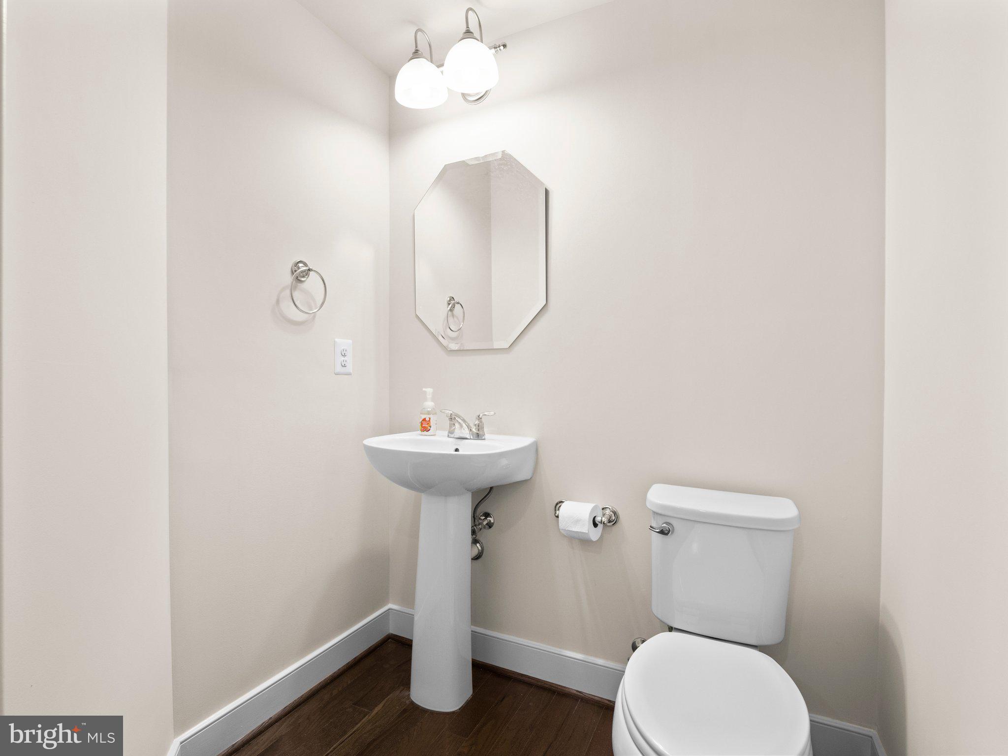 OLD TOWN COMMONS - Residential