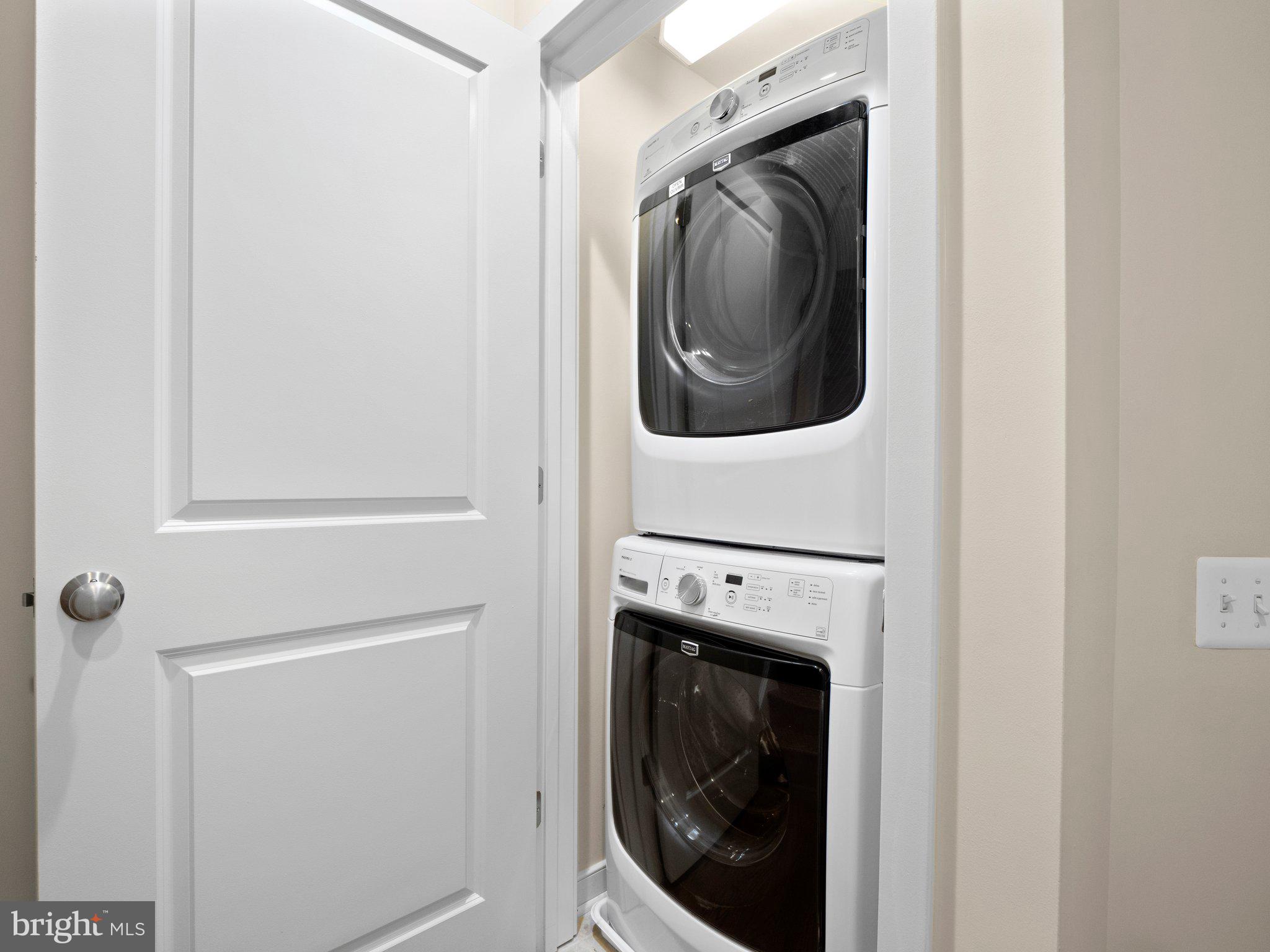 OLD TOWN COMMONS - Residential