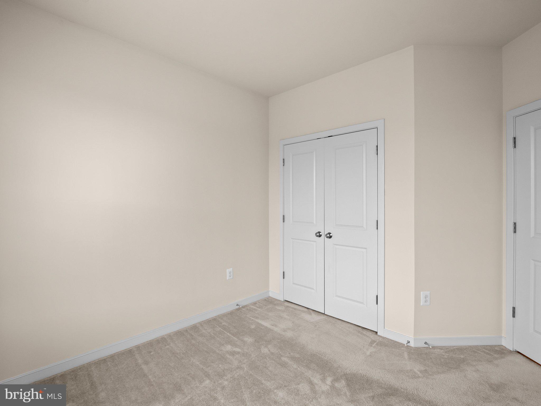 OLD TOWN COMMONS - Residential