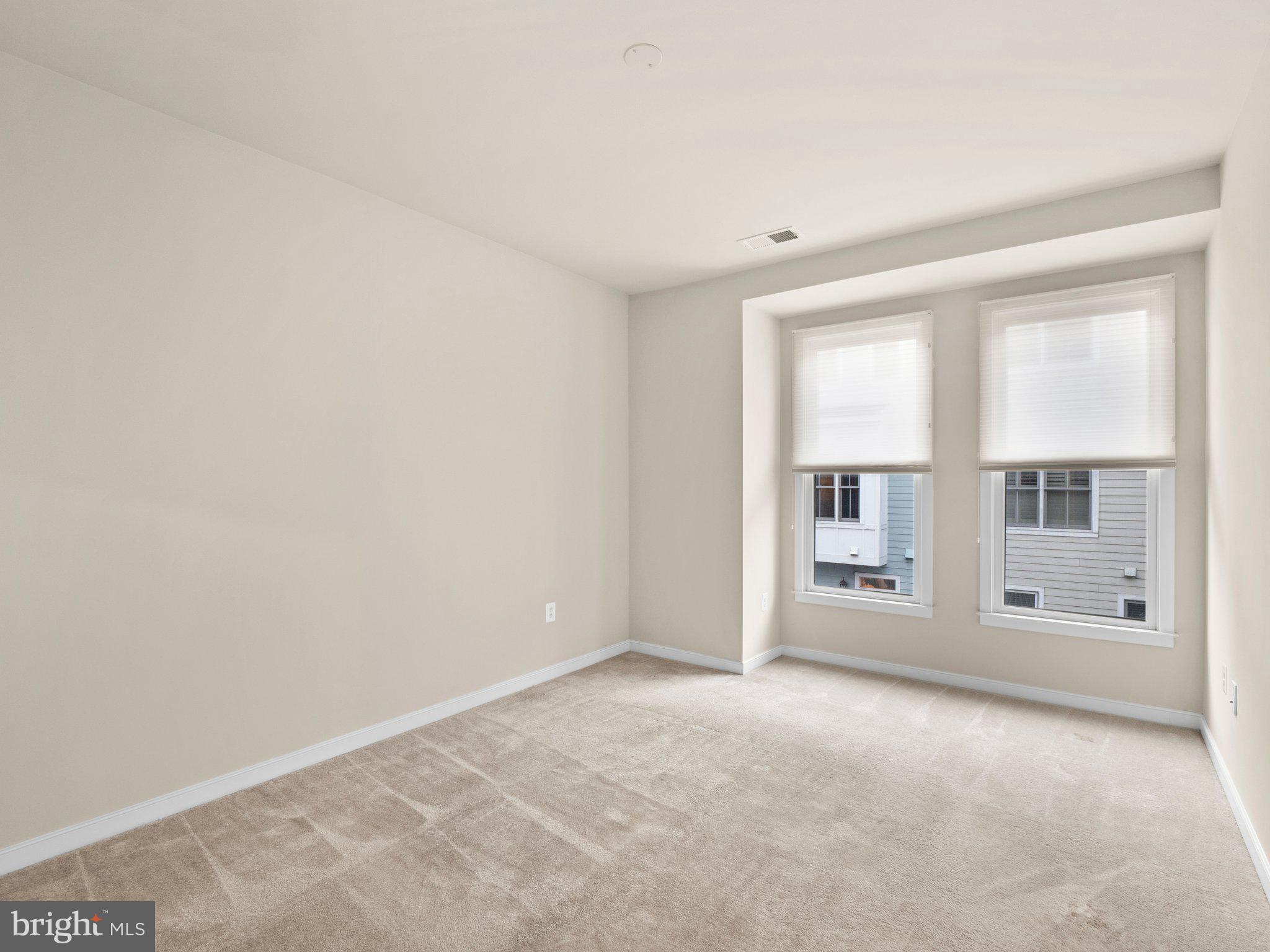 OLD TOWN COMMONS - Residential