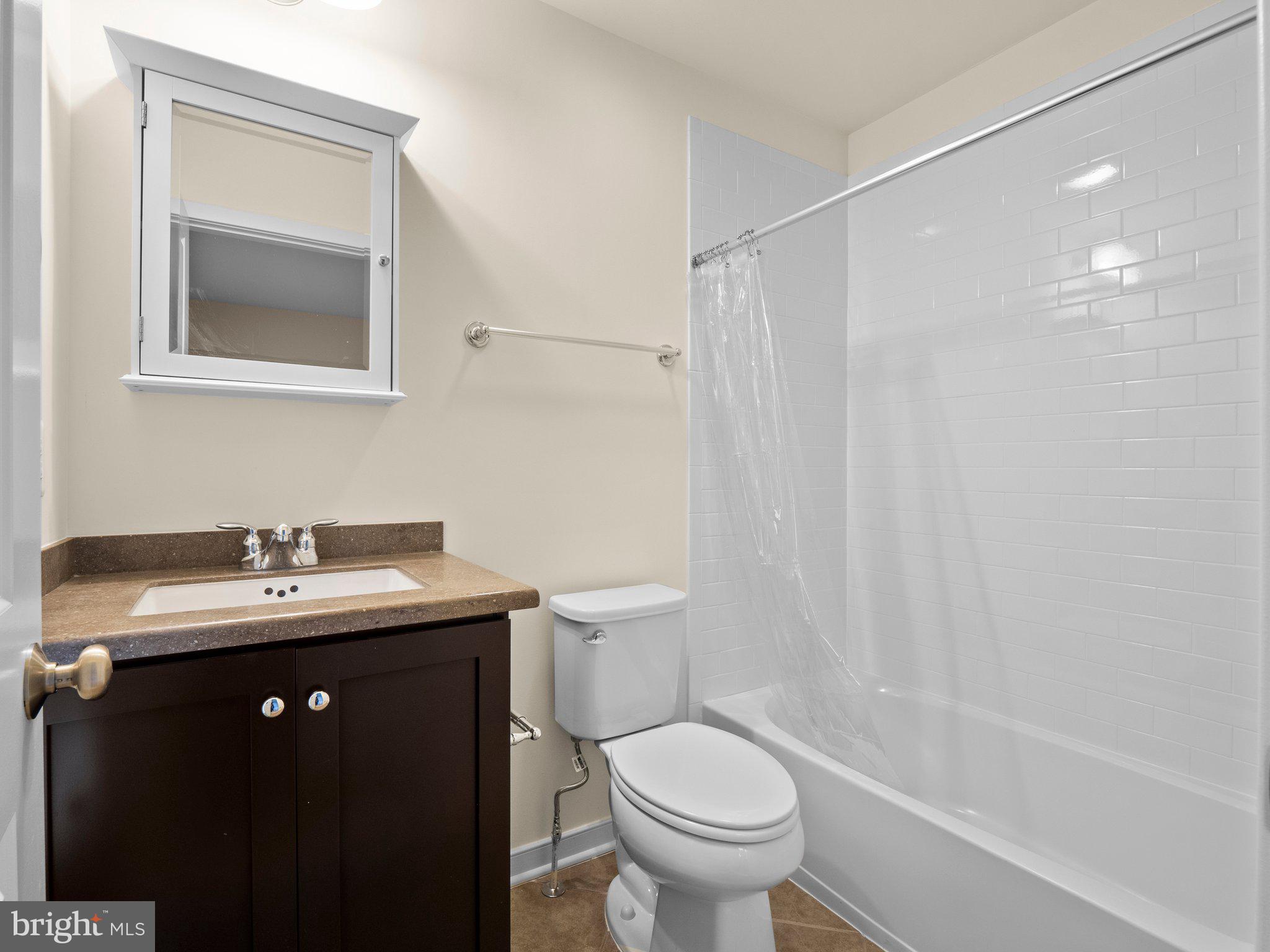 OLD TOWN COMMONS - Residential