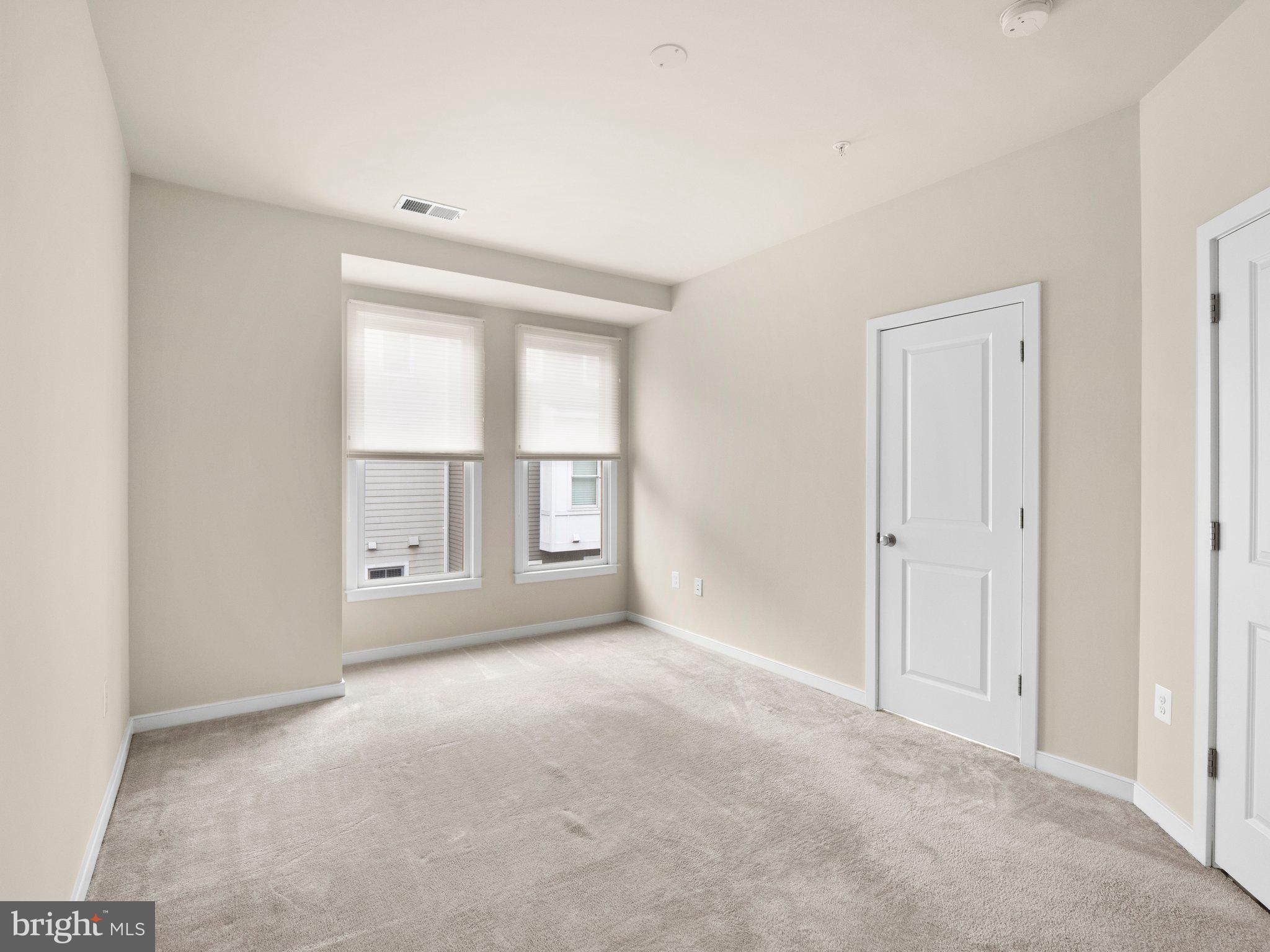 OLD TOWN COMMONS - Residential