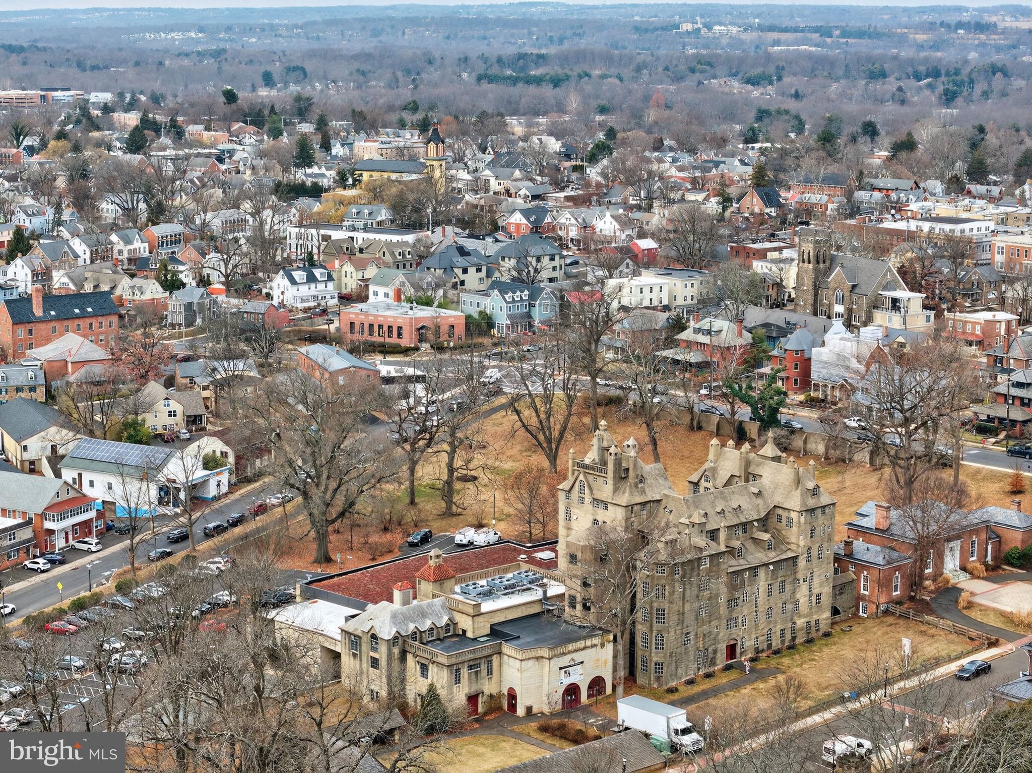 DOYLESTOWN - Commercial Sale