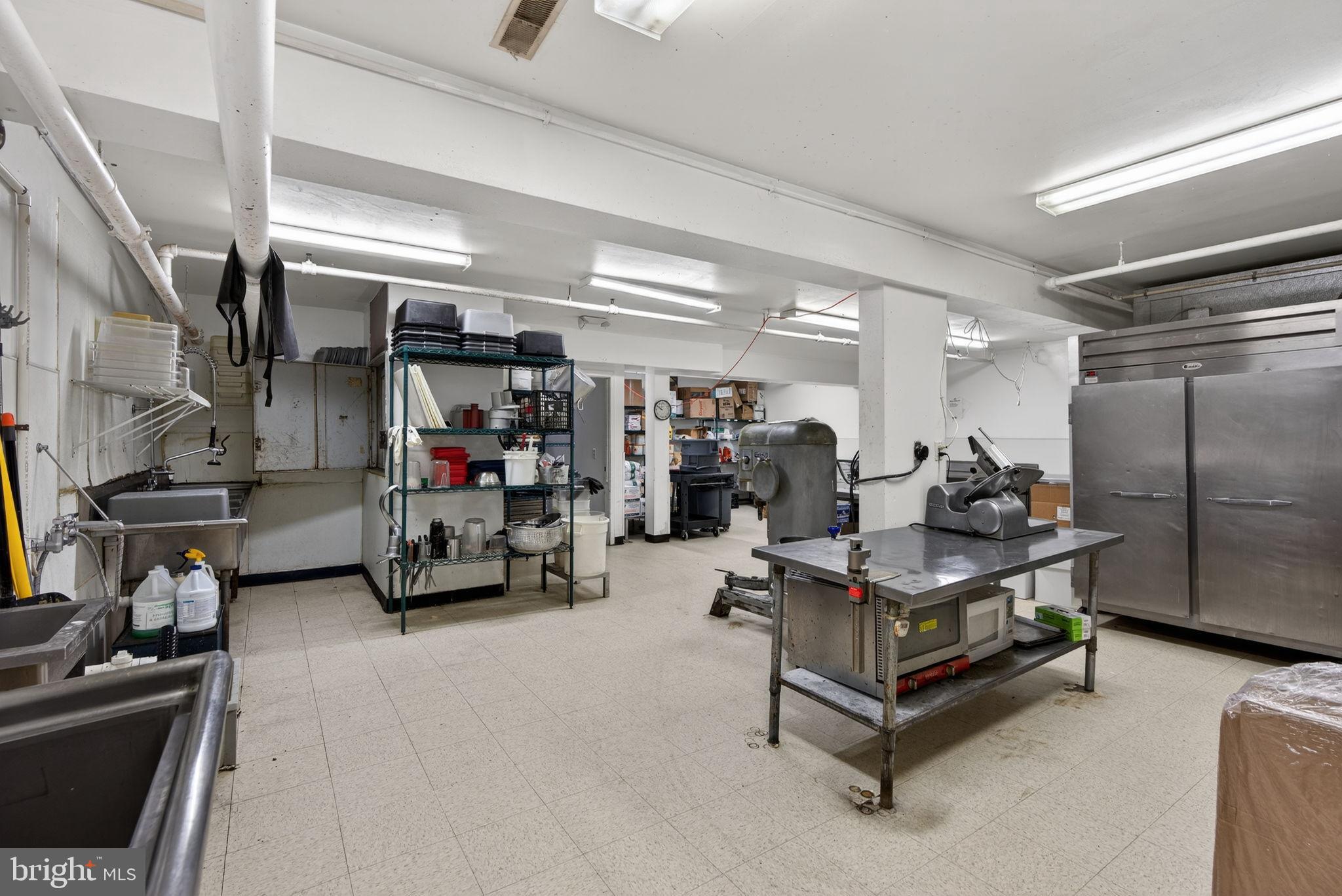 DOYLESTOWN - Commercial Sale