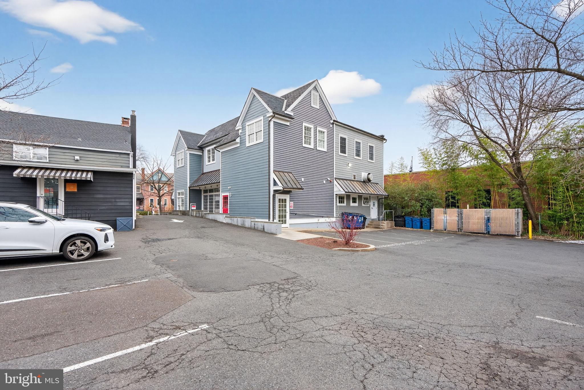 DOYLESTOWN - Commercial Sale