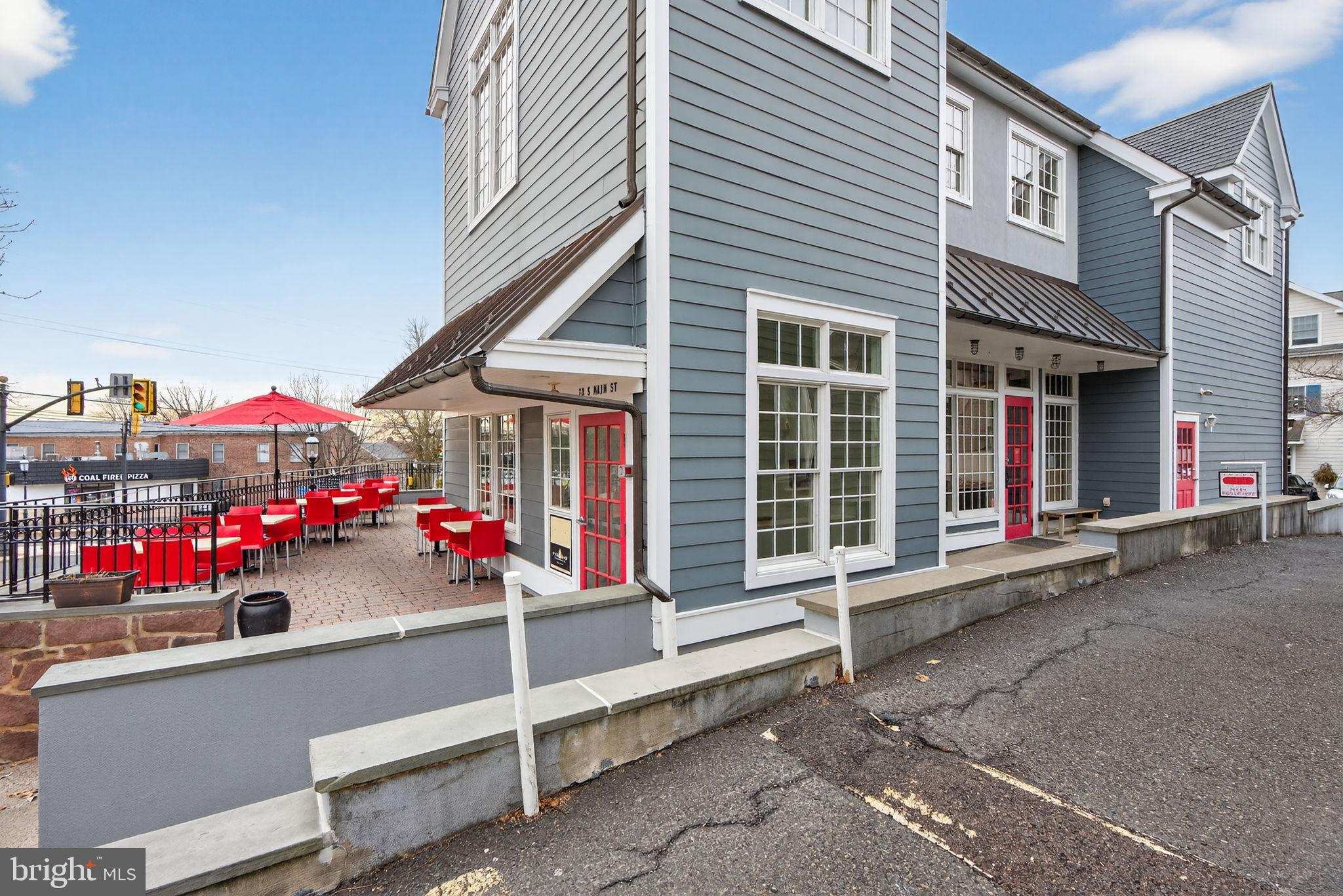 DOYLESTOWN - Commercial Sale