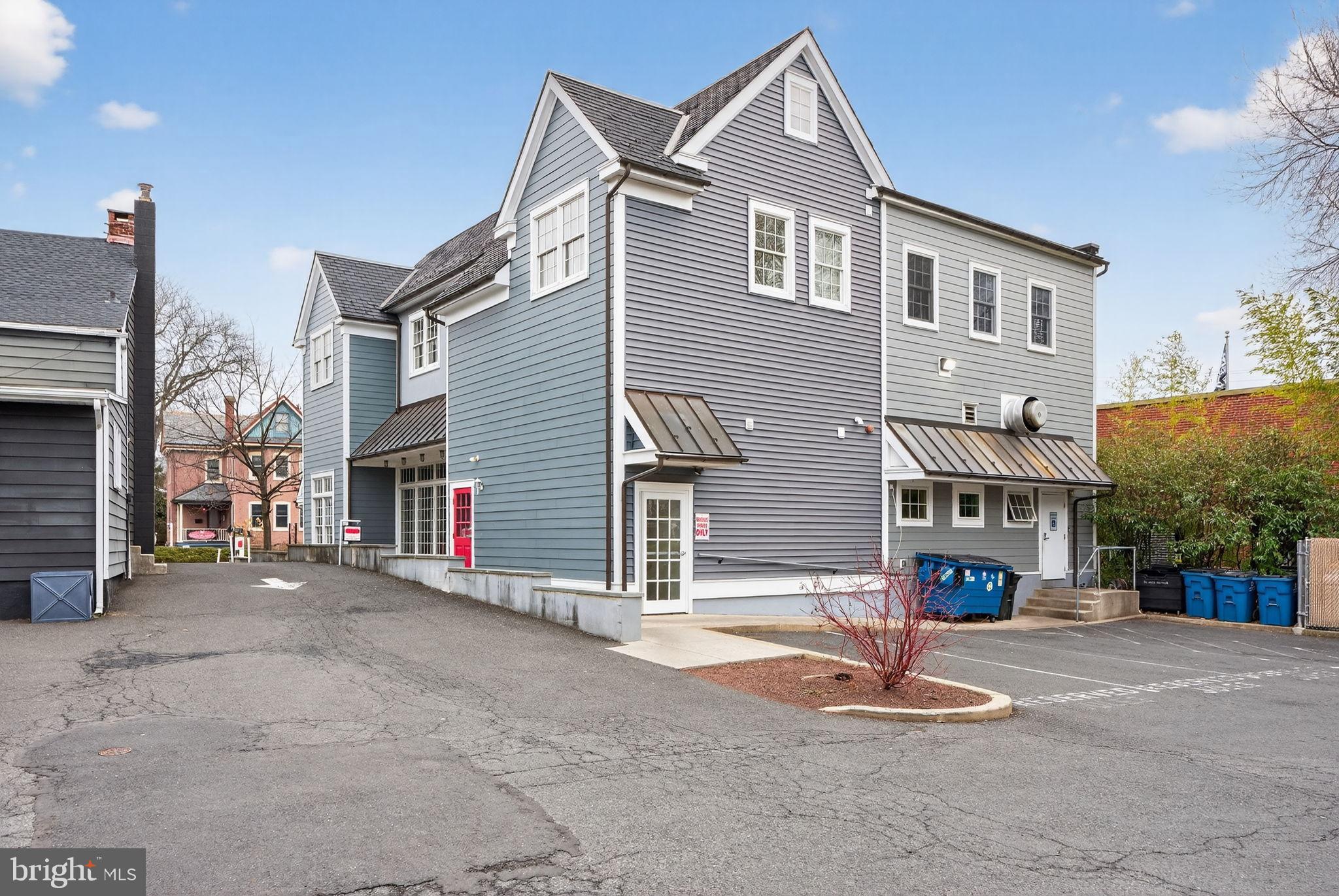 DOYLESTOWN - Commercial Sale