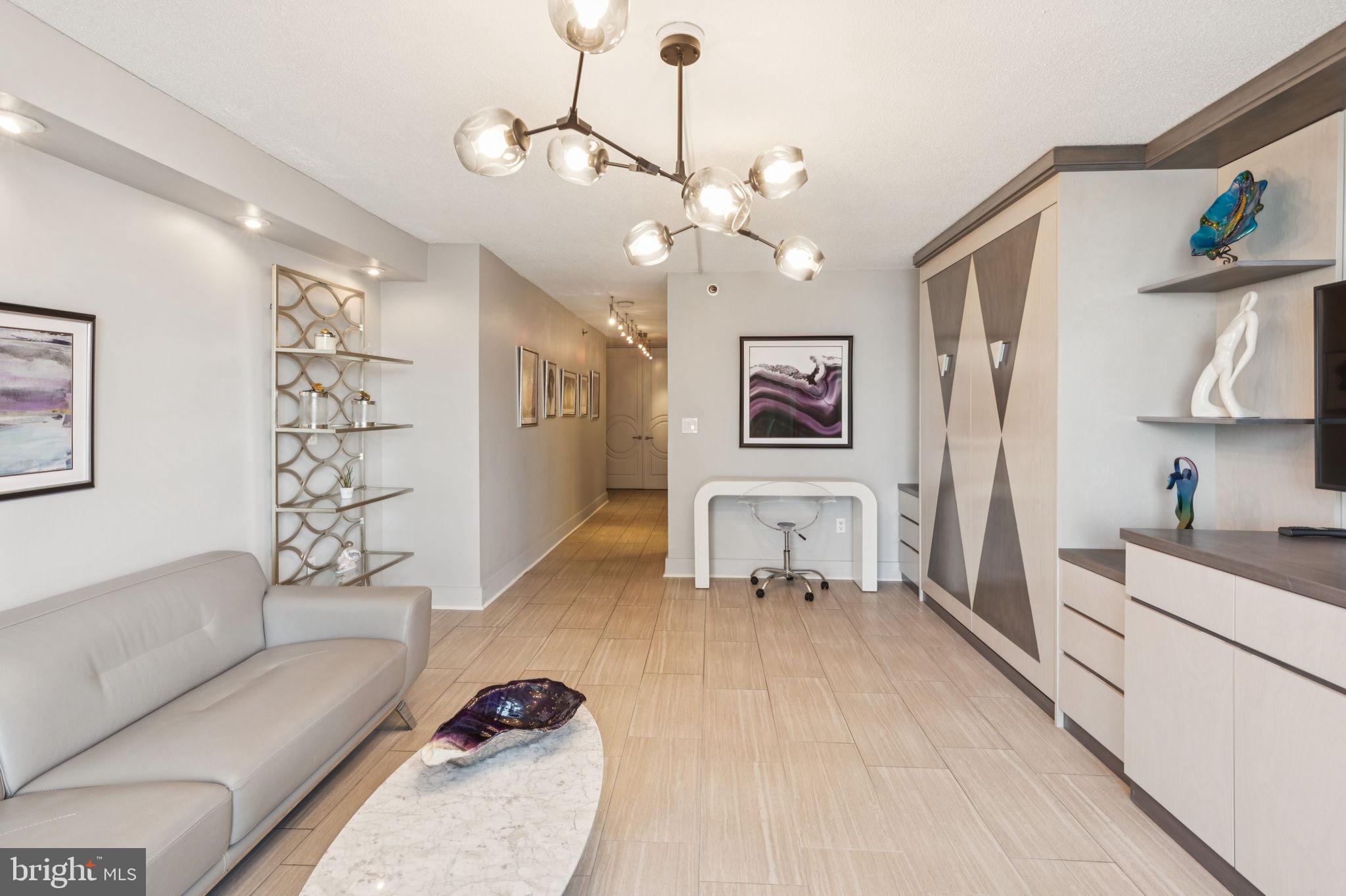RITTENHOUSE SQUARE - Residential