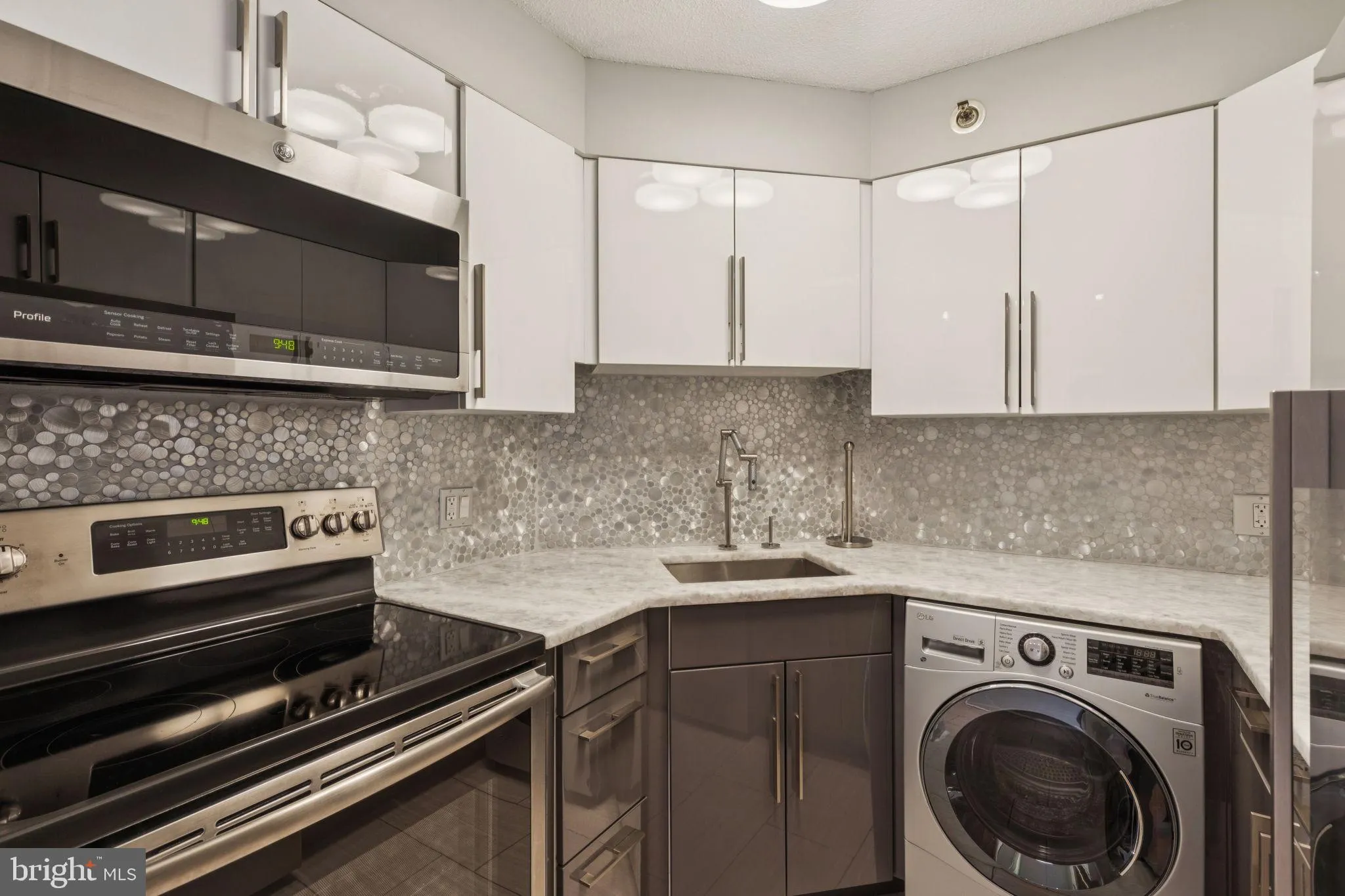 Philadelphia, Pennsylvania 19103, United States, ,1 BathroomBathrooms,Residential,Active,145340