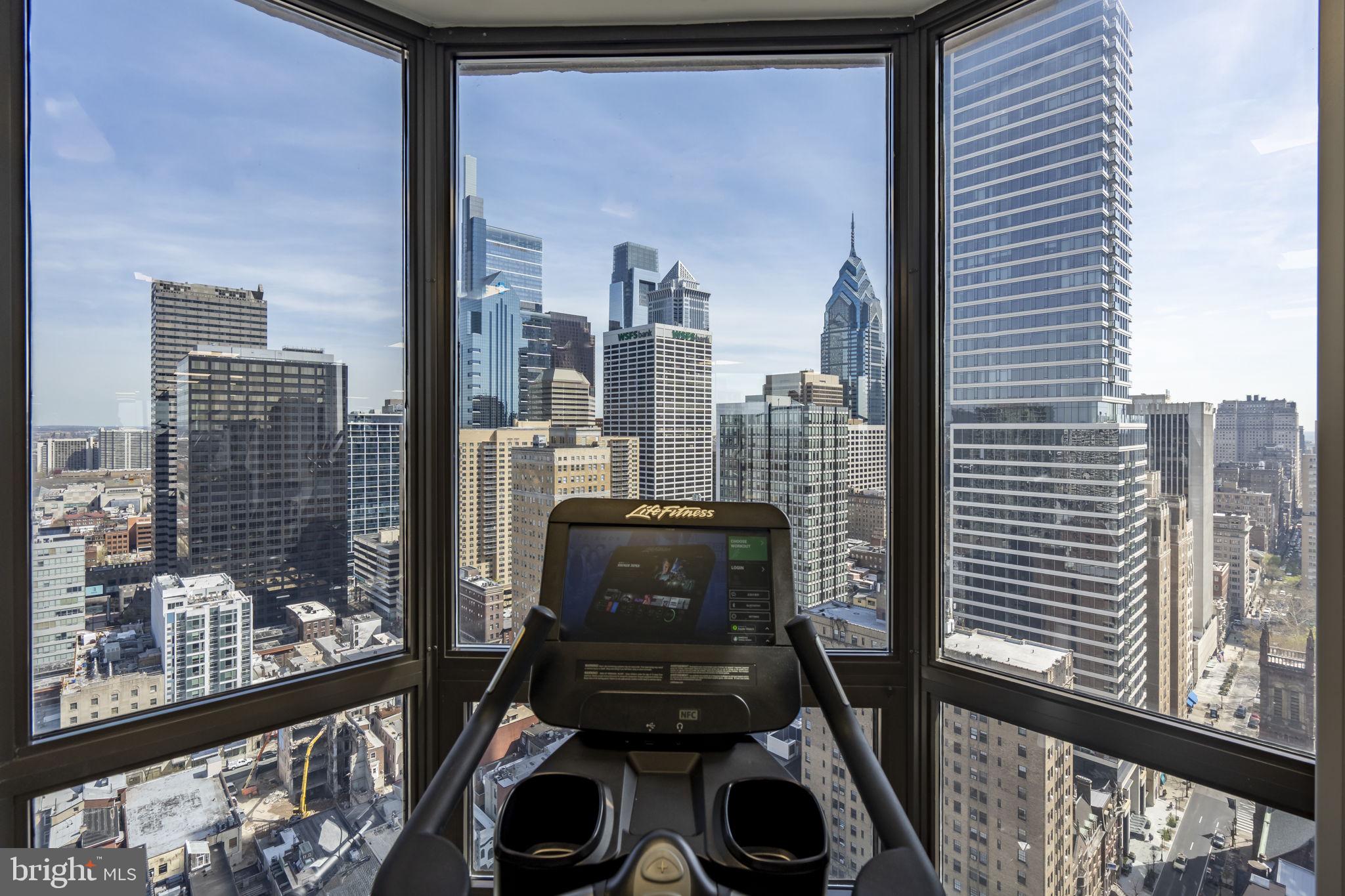 RITTENHOUSE SQUARE - Residential