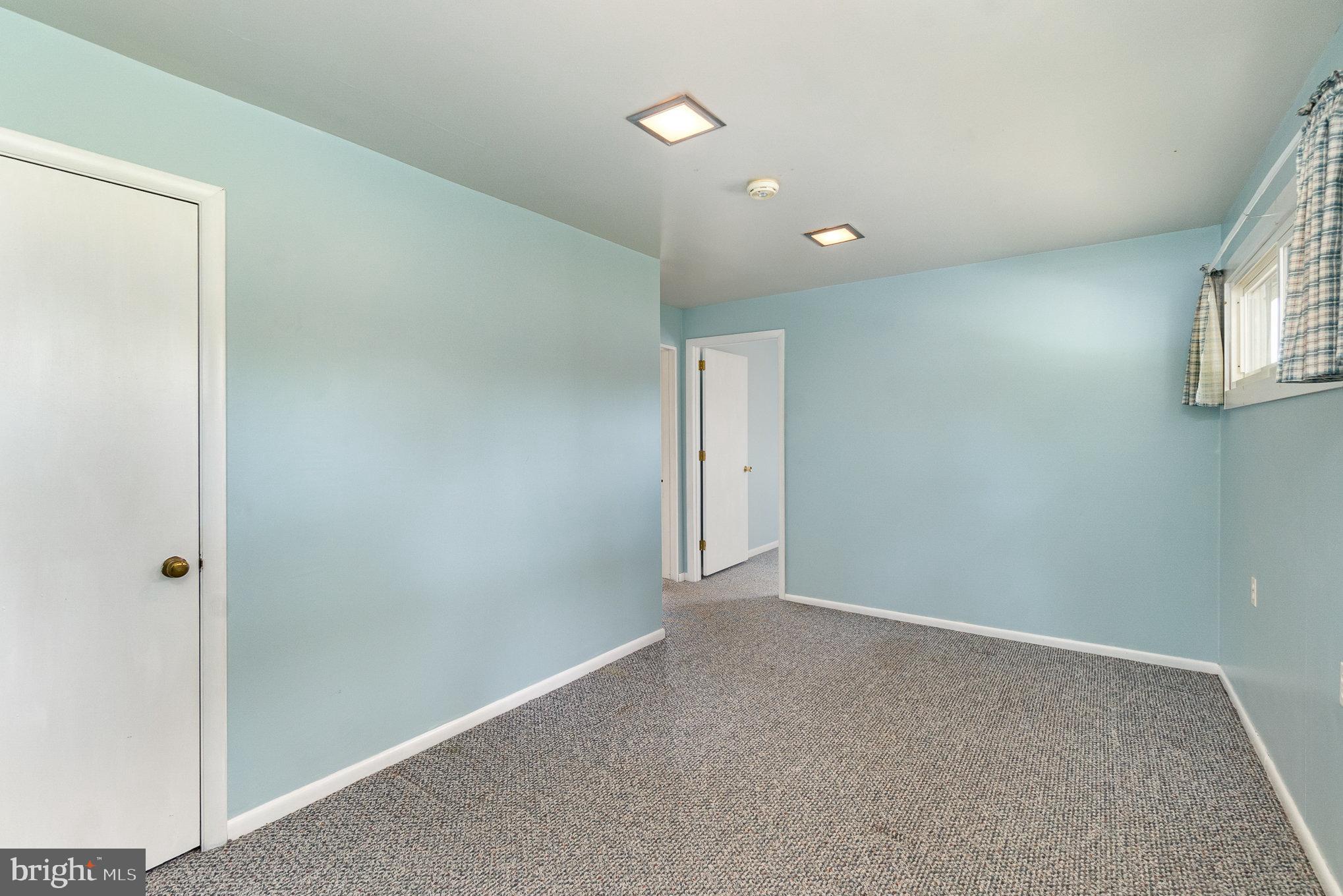 CHARLESTOWN MANOR - Residential