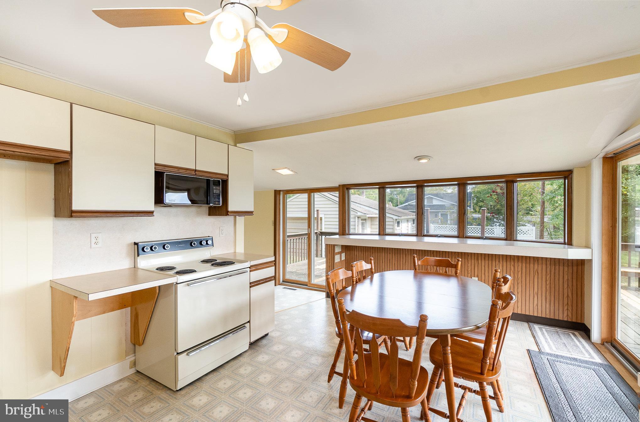 CHARLESTOWN MANOR - Residential