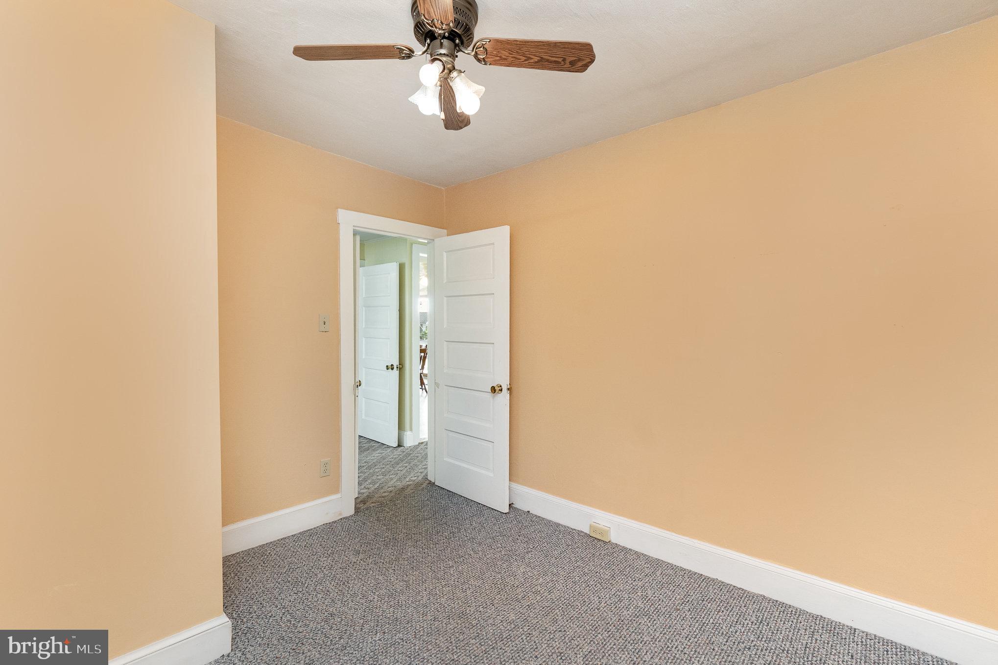 CHARLESTOWN MANOR - Residential