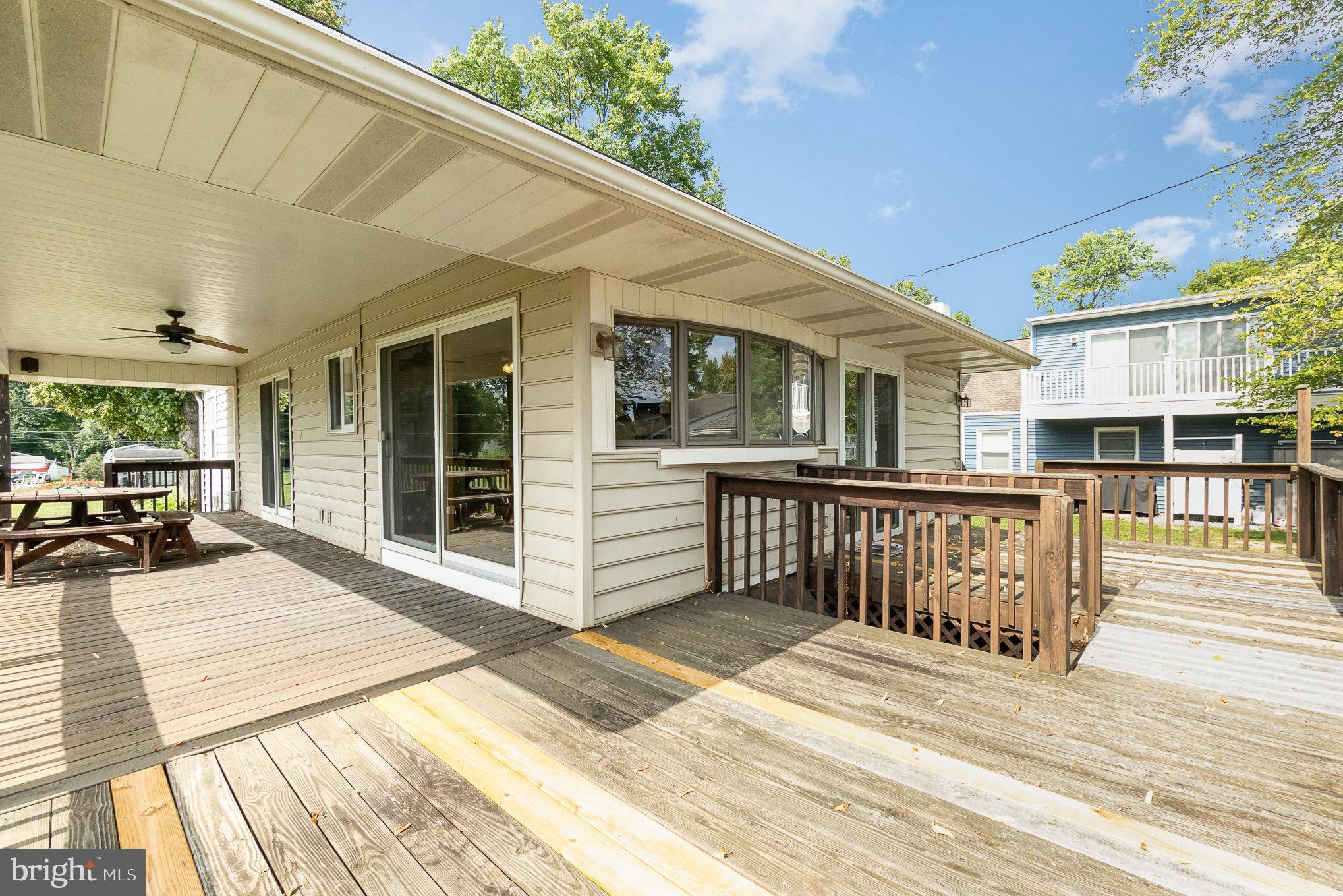 CHARLESTOWN MANOR - Residential