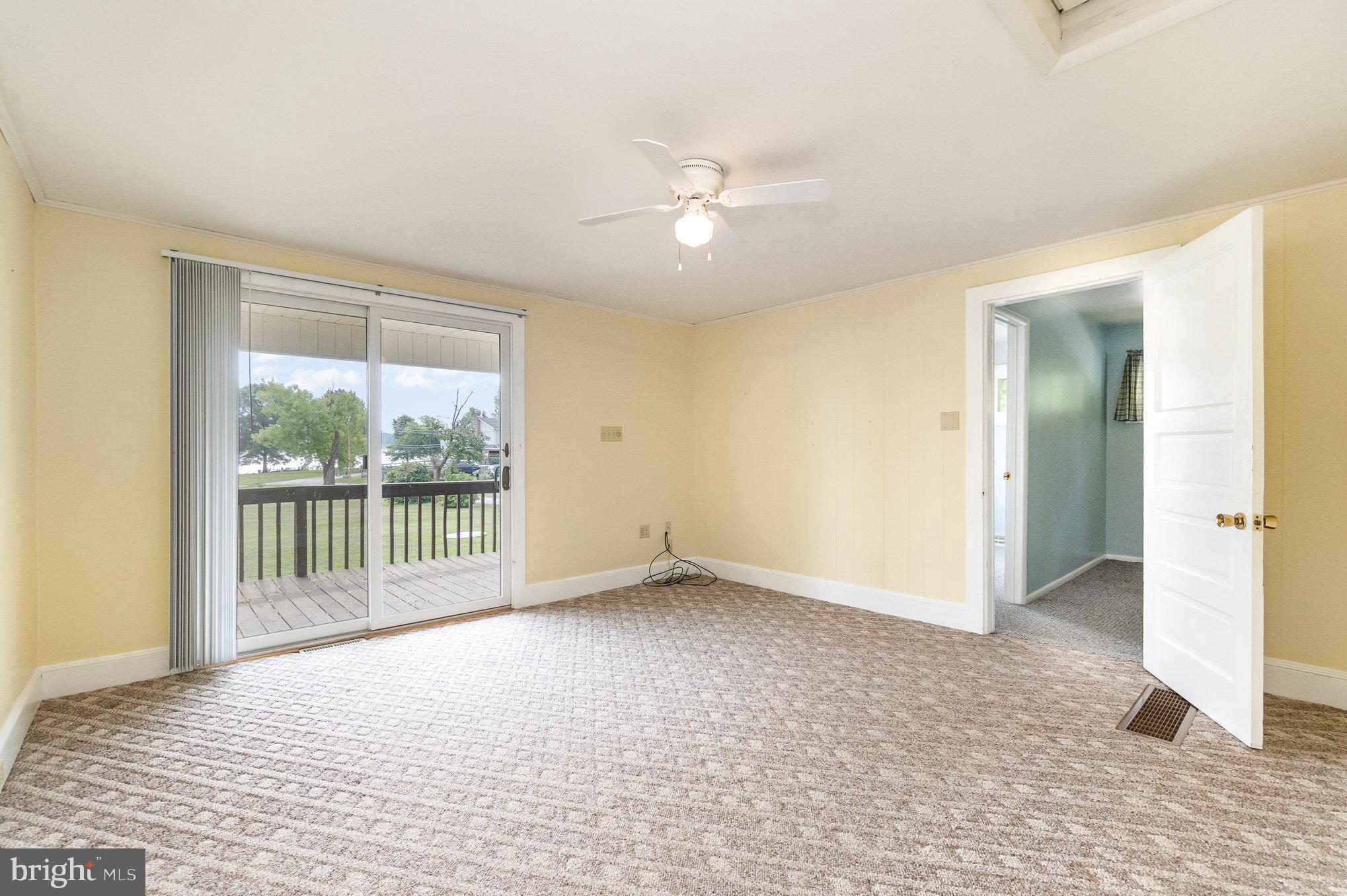 CHARLESTOWN MANOR - Residential