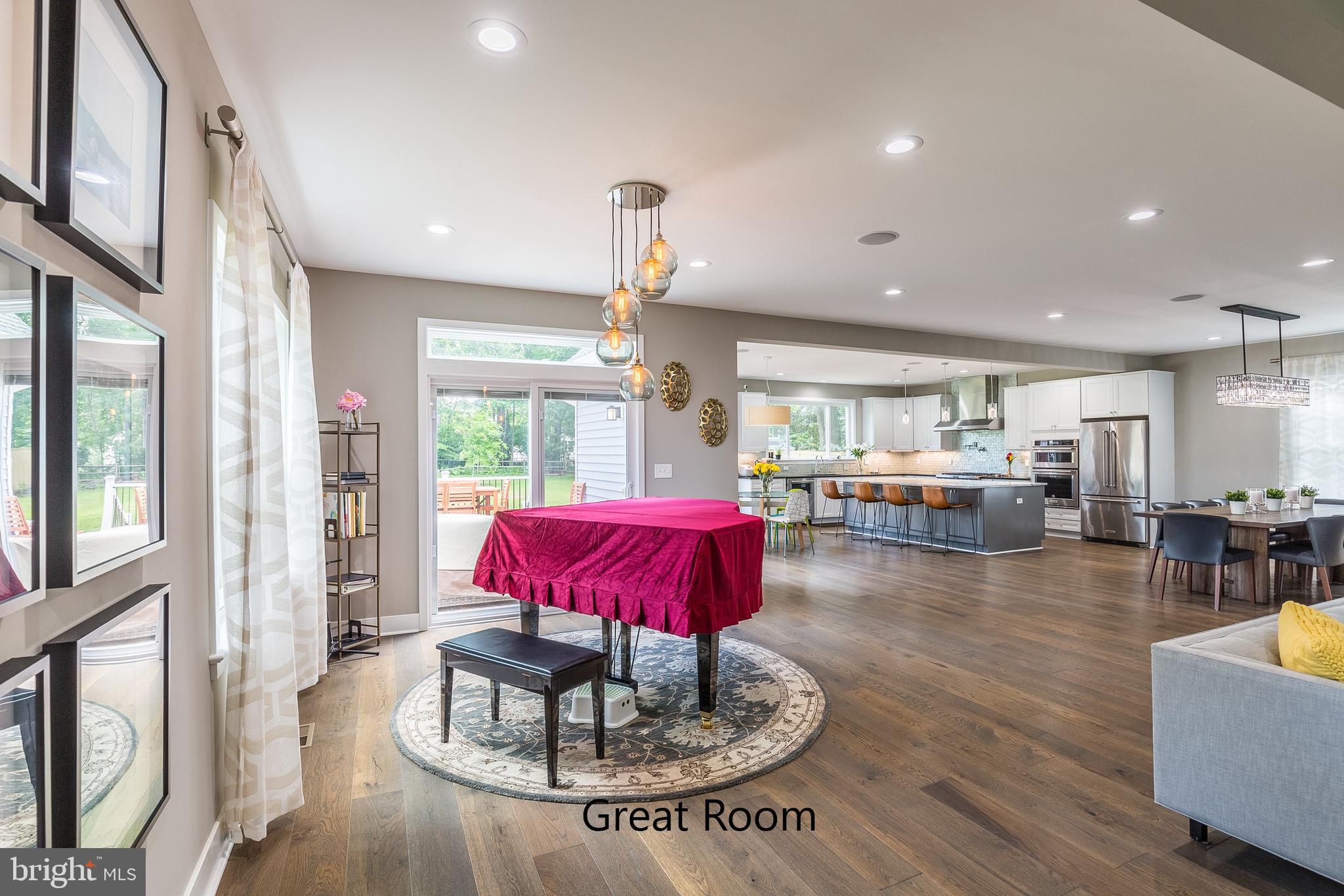 FAIRFAX - Residential