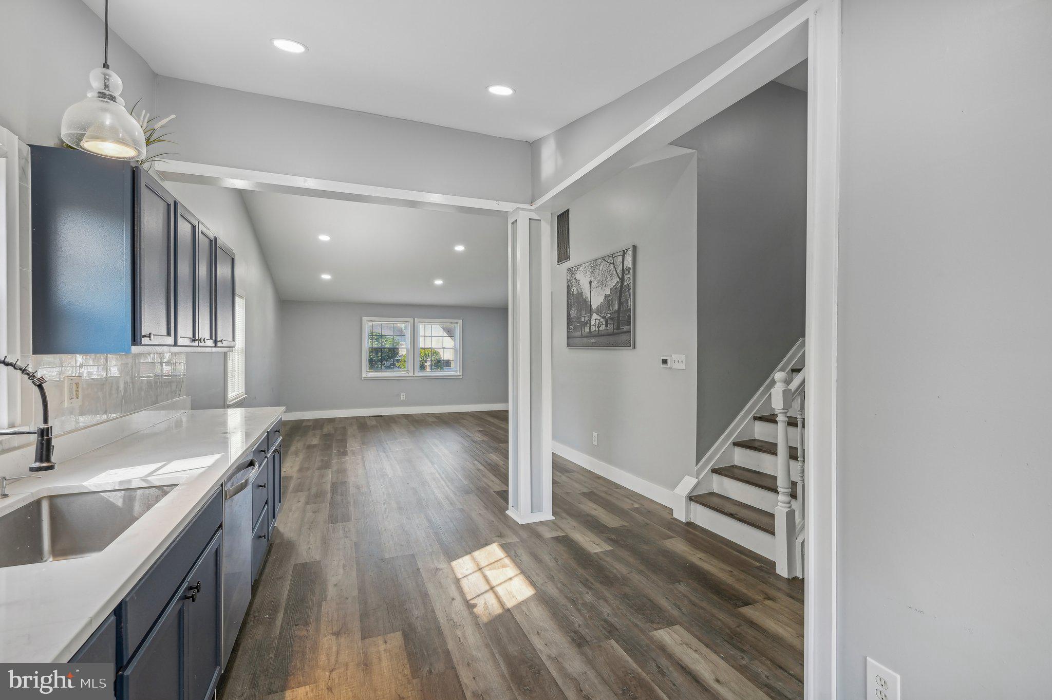 KINGS COURT - Residential