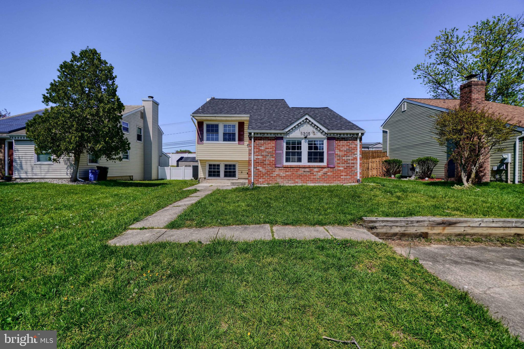 KINGS COURT - Residential