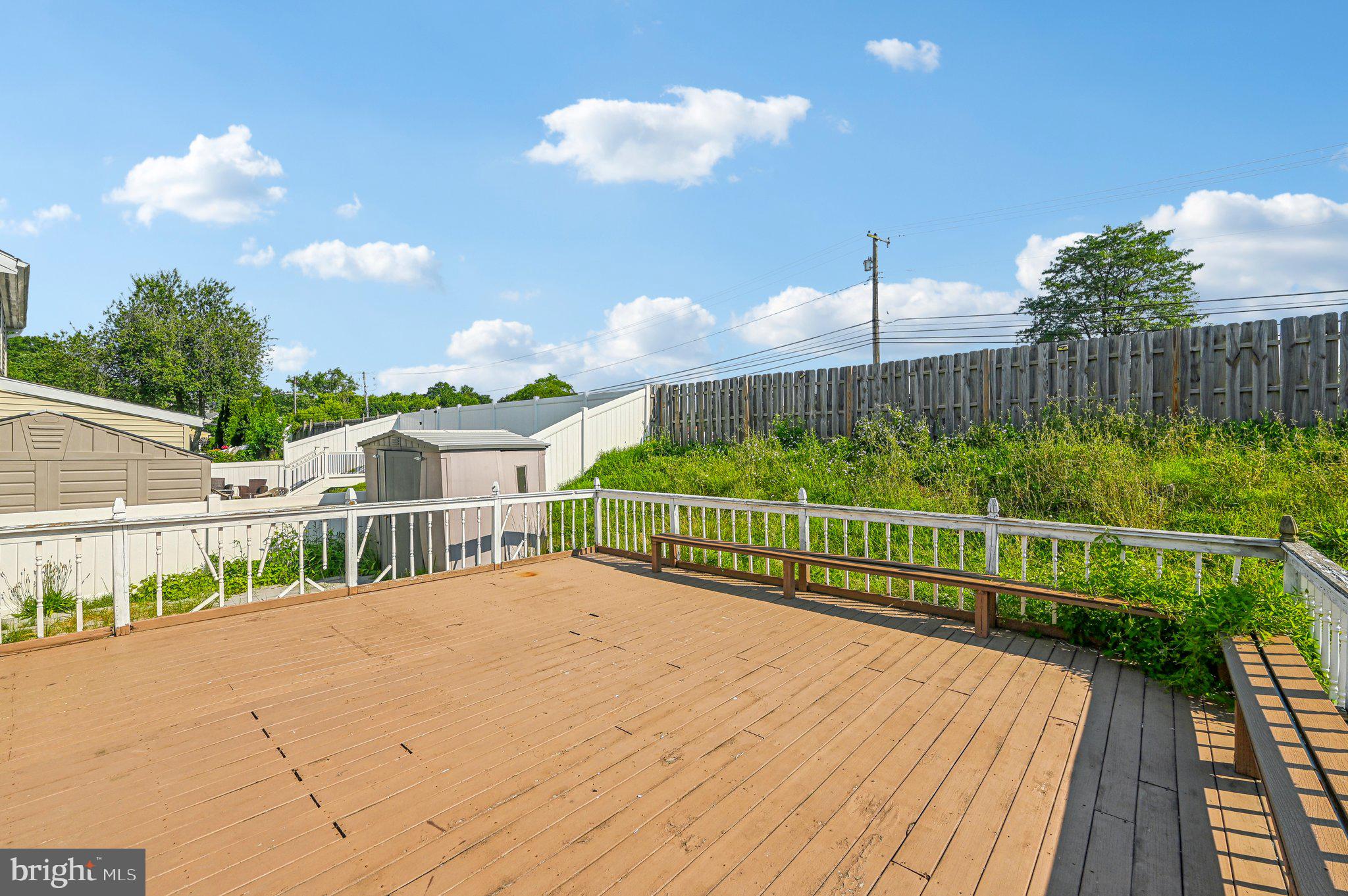 KINGS COURT - Residential