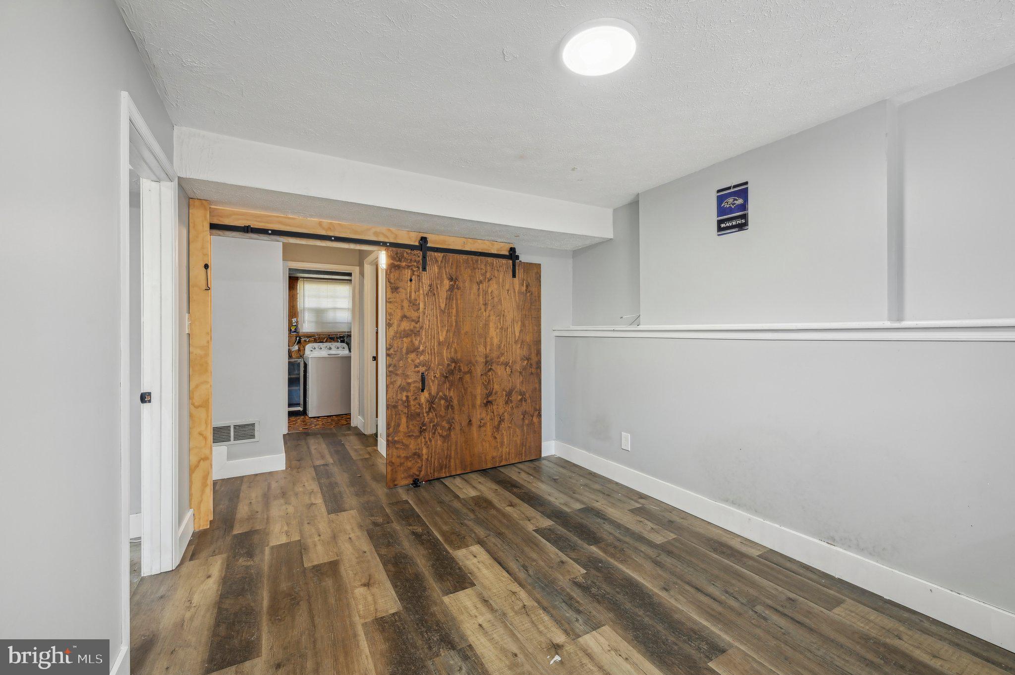 KINGS COURT - Residential