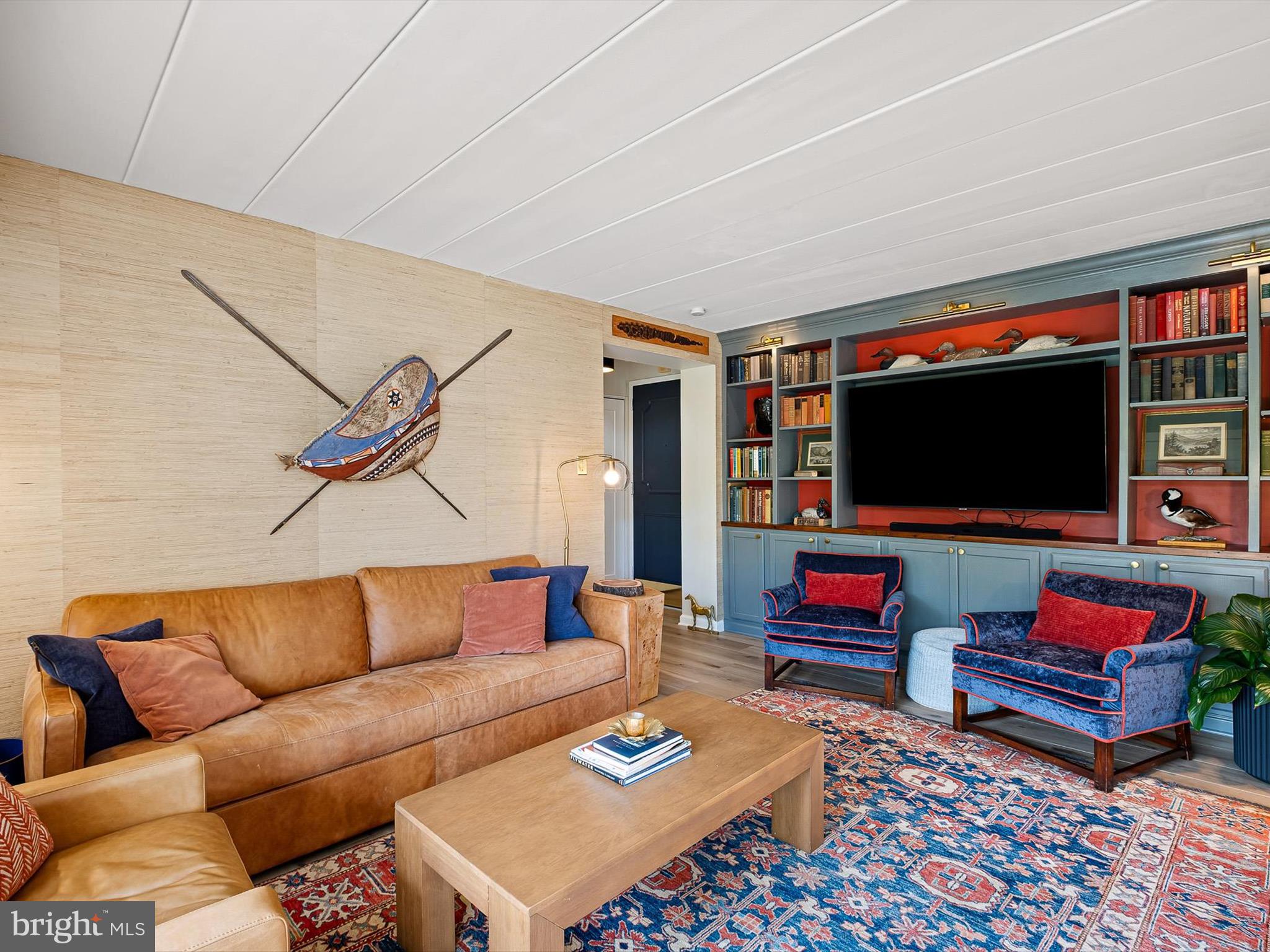 2304 RIDDLE AVENUE 304