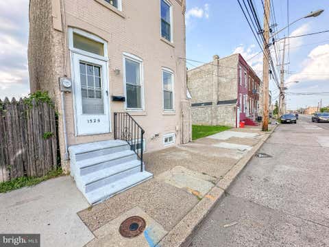 Homes For Sale - 1525 Federal Street<br/> CAMDEN, NJ 08105