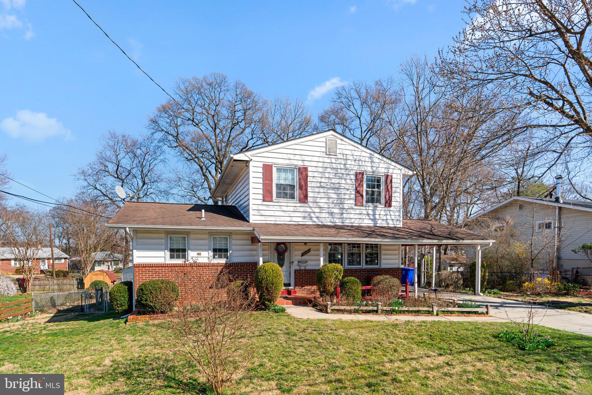 LAURELTON - Residential