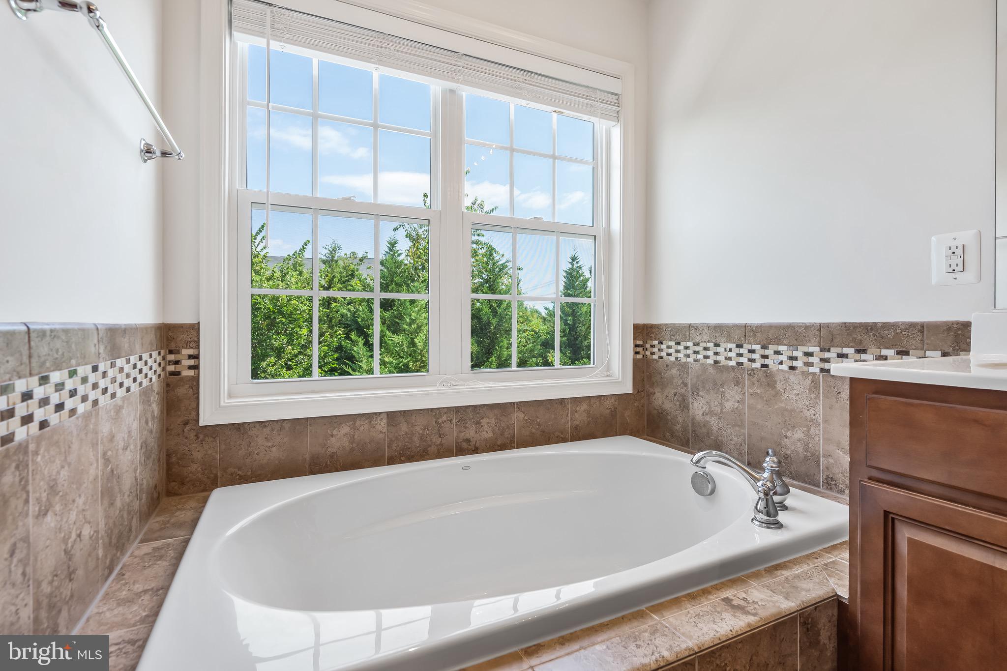 STRATSHIRE CROSSING - Residential