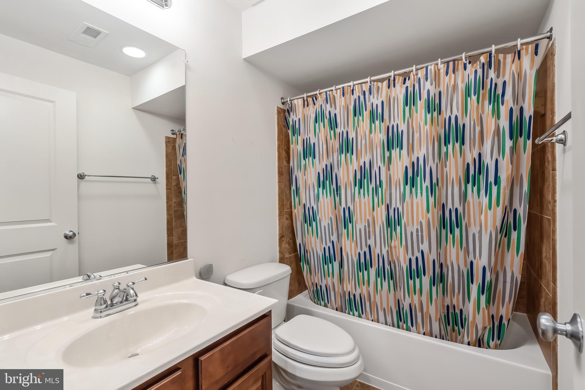 STRATSHIRE CROSSING - Residential