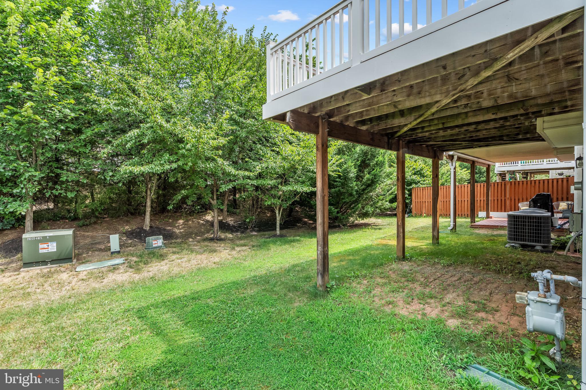 STRATSHIRE CROSSING - Residential