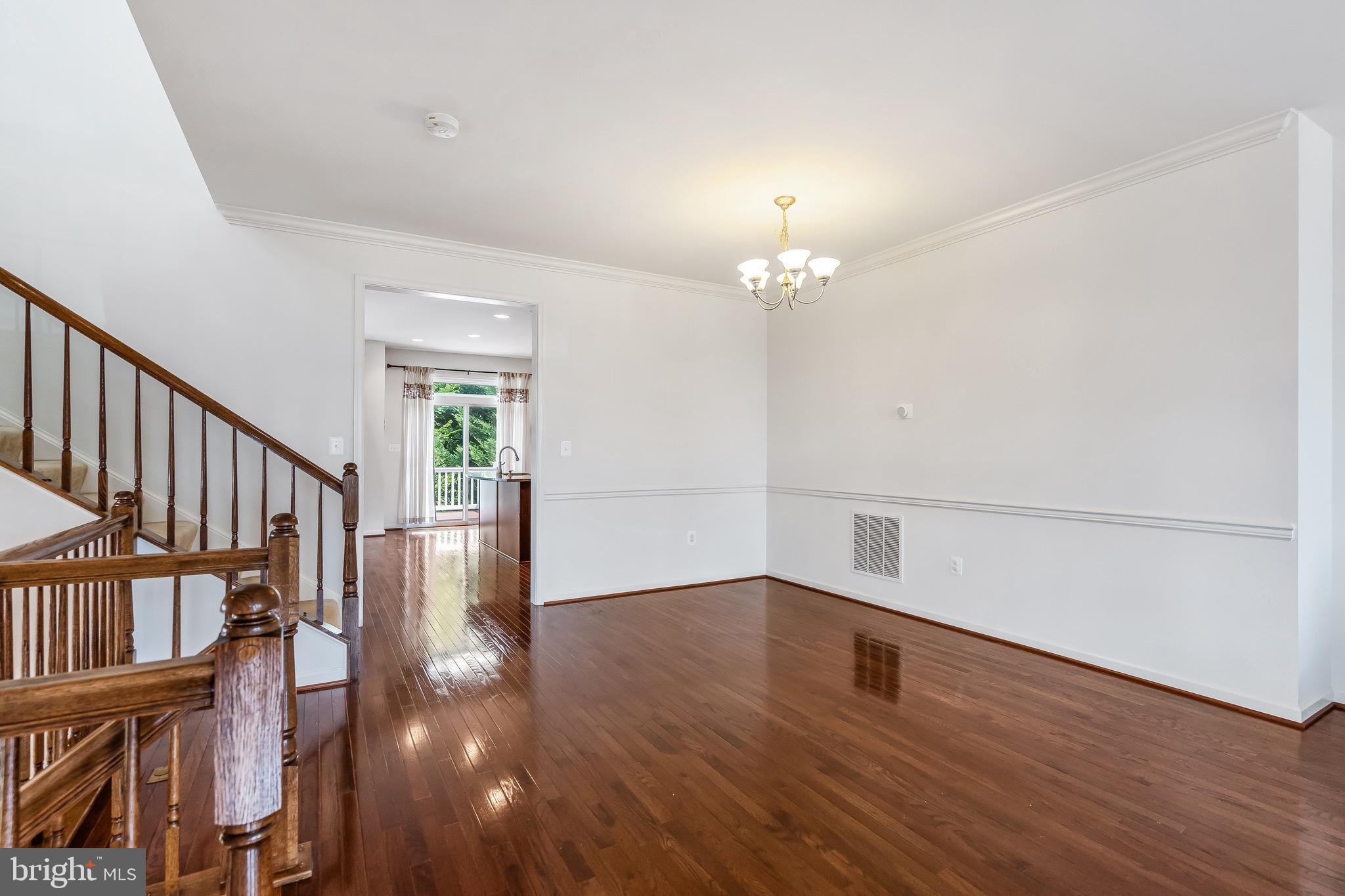 STRATSHIRE CROSSING - Residential