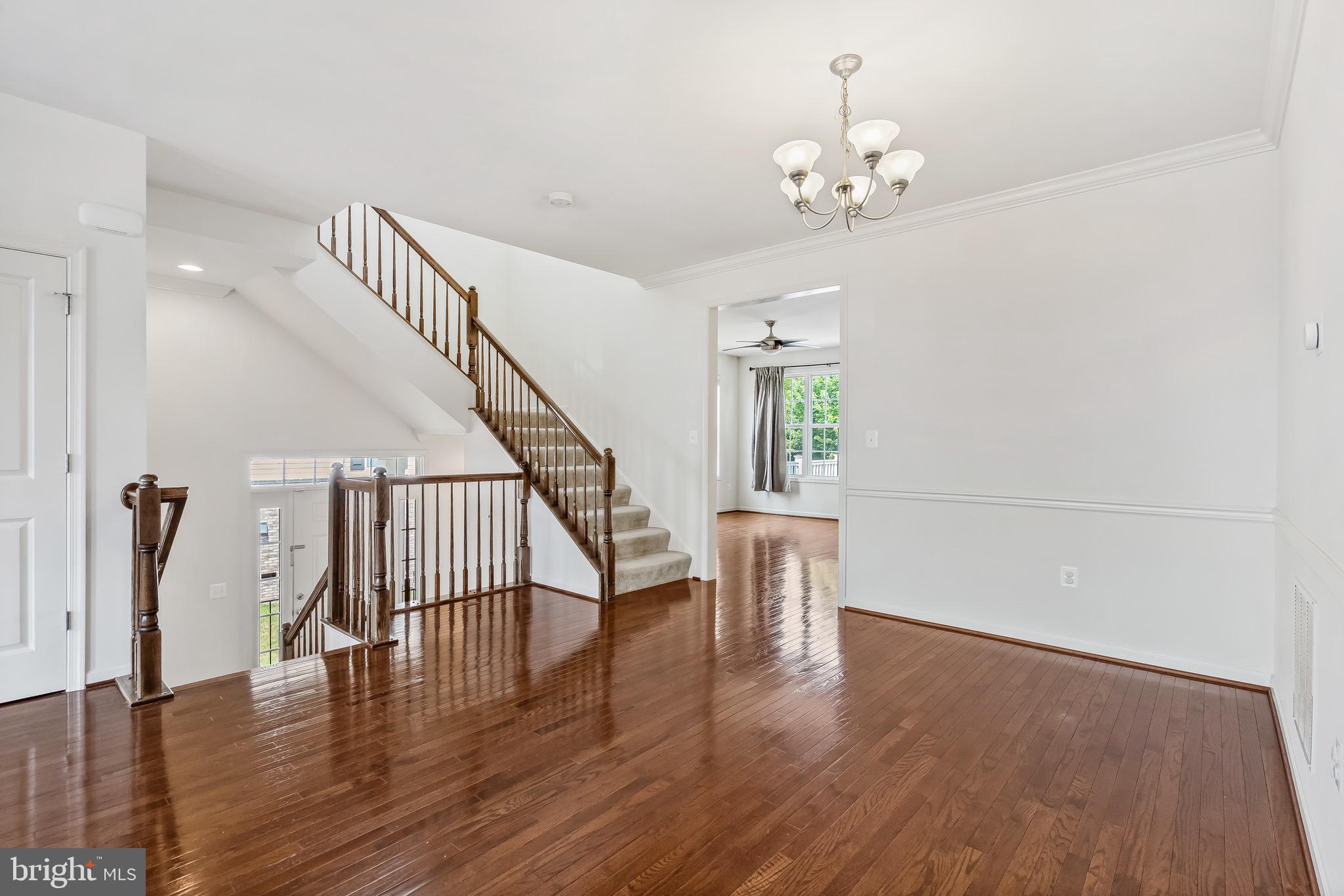 STRATSHIRE CROSSING - Residential