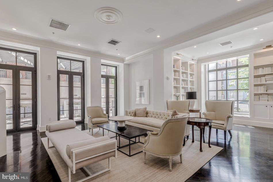 1011 M STREET NW 407