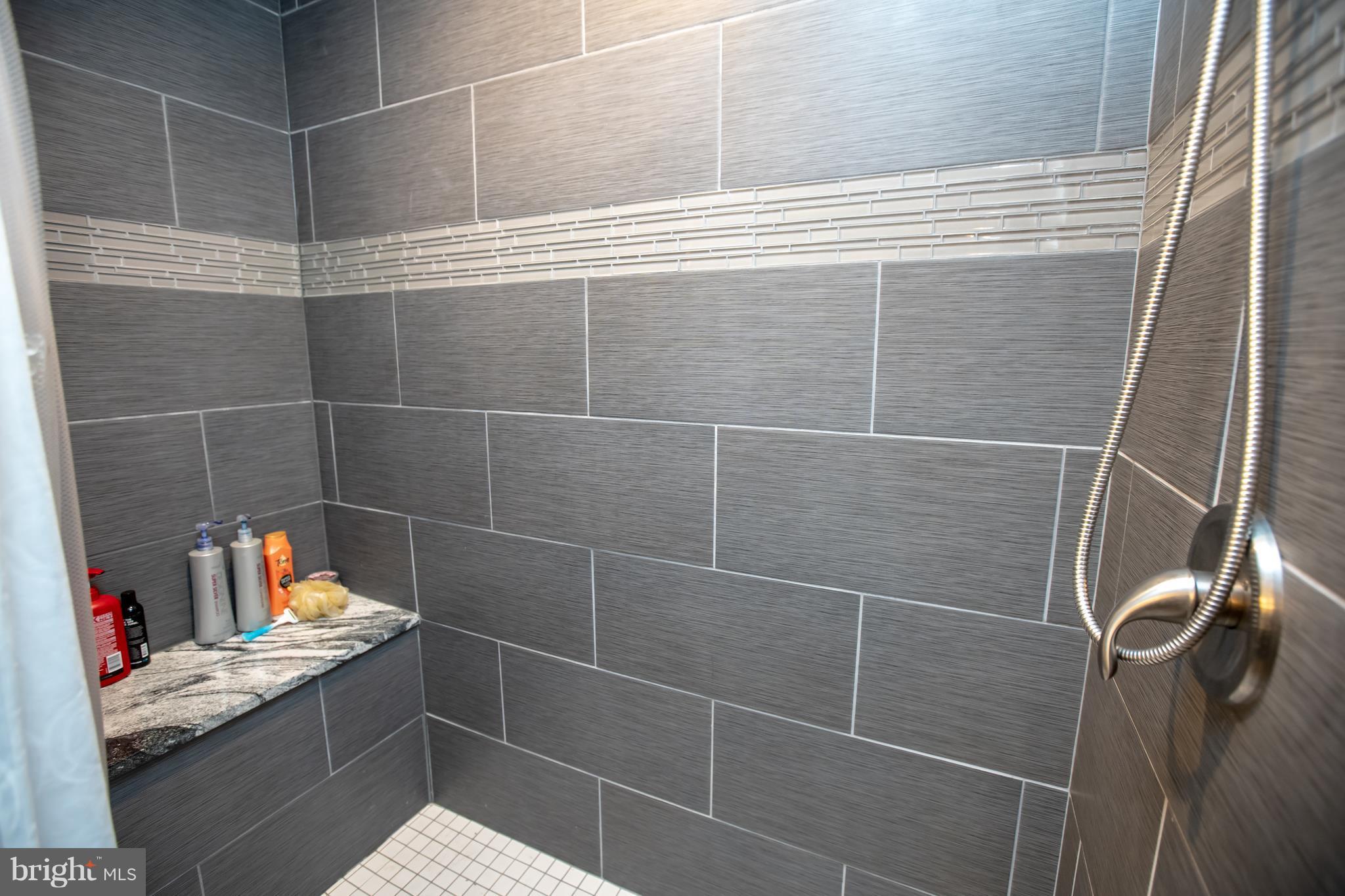 LINTHICUM HEIGHTS ANNEX - Residential Lease