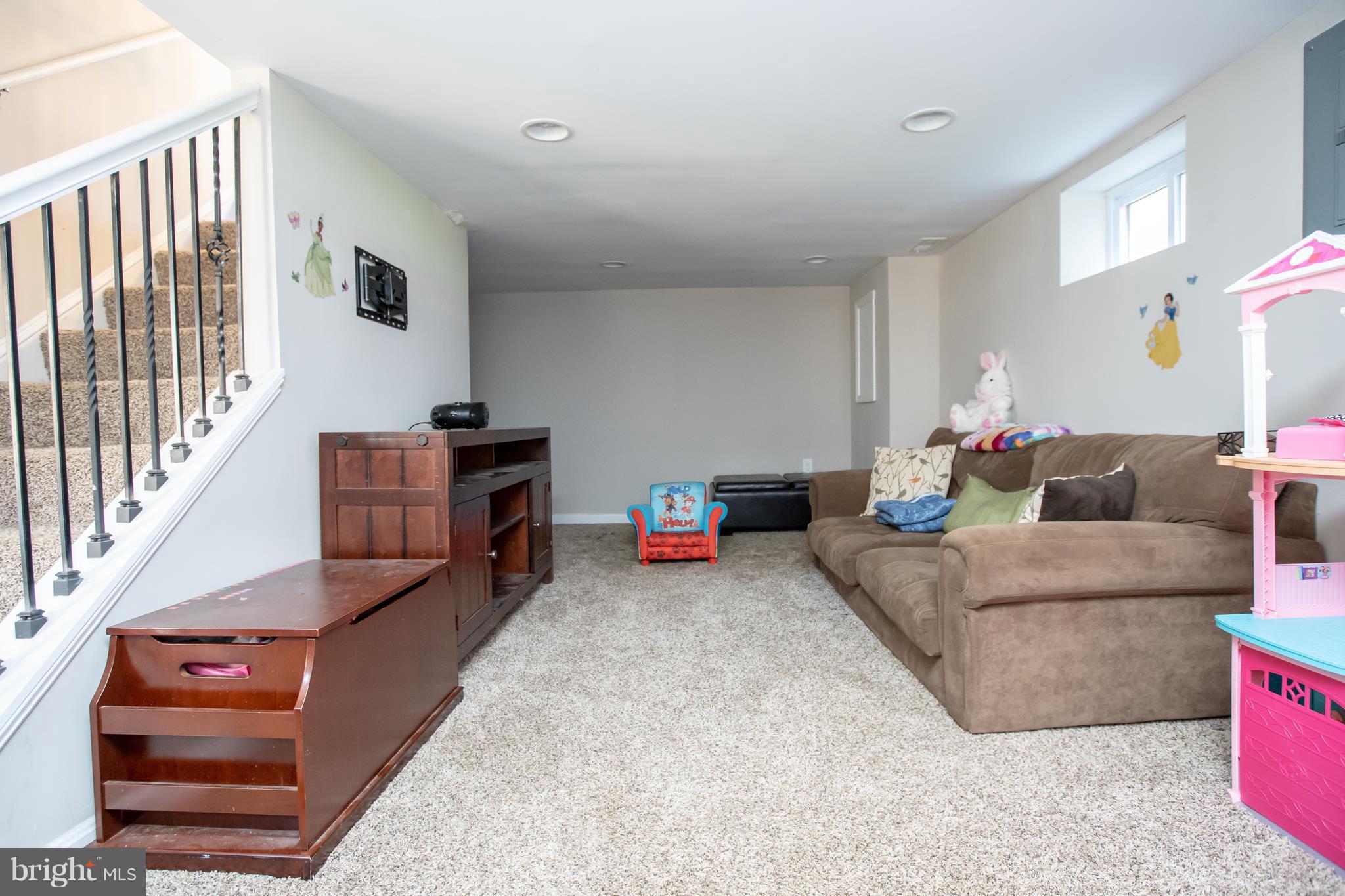 LINTHICUM HEIGHTS ANNEX - Residential Lease