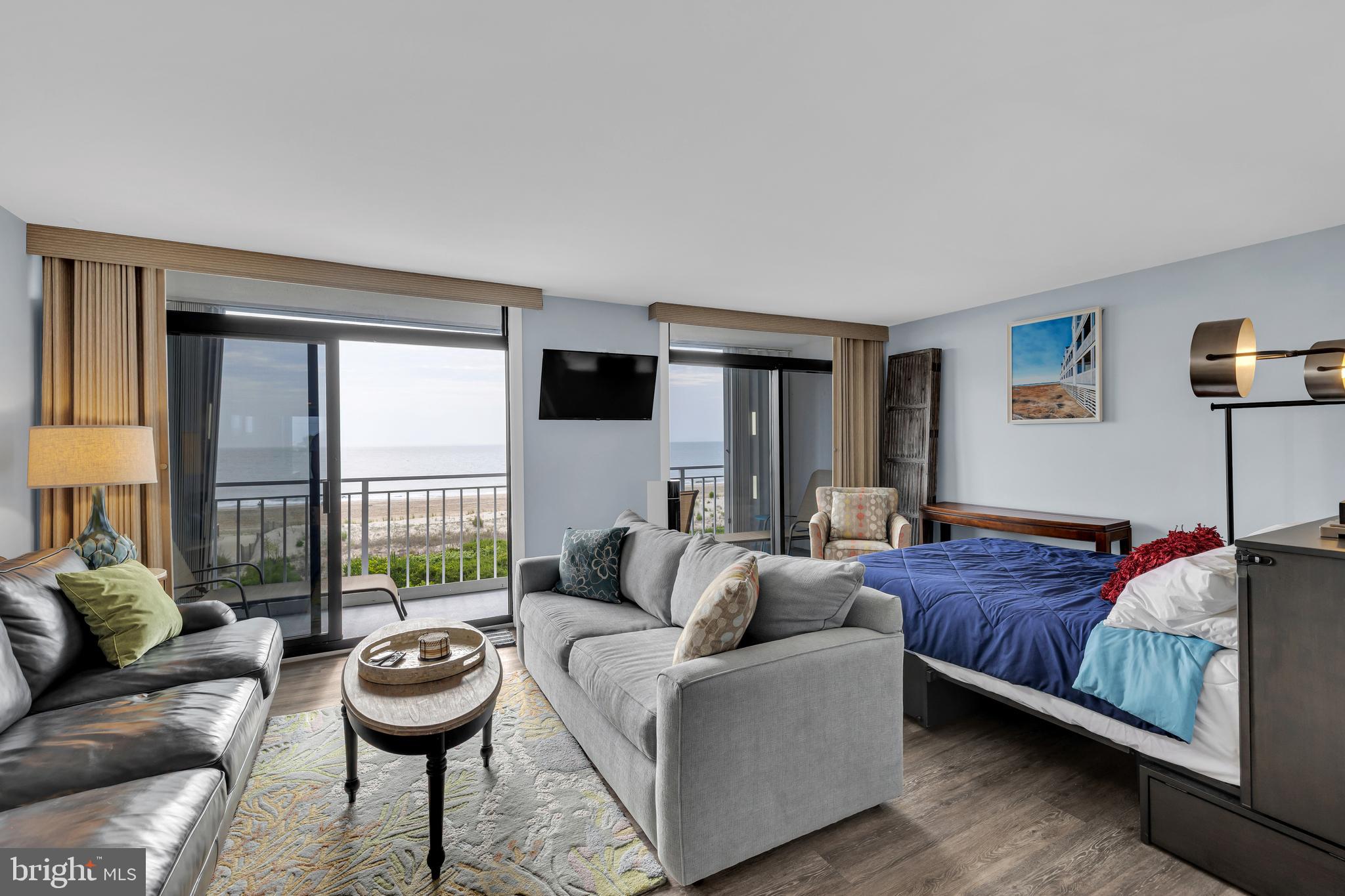 40126 FENWICK TOWER 305