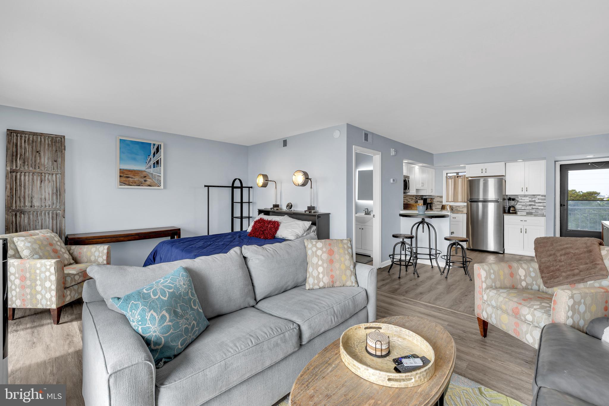 40126 FENWICK TOWER 305