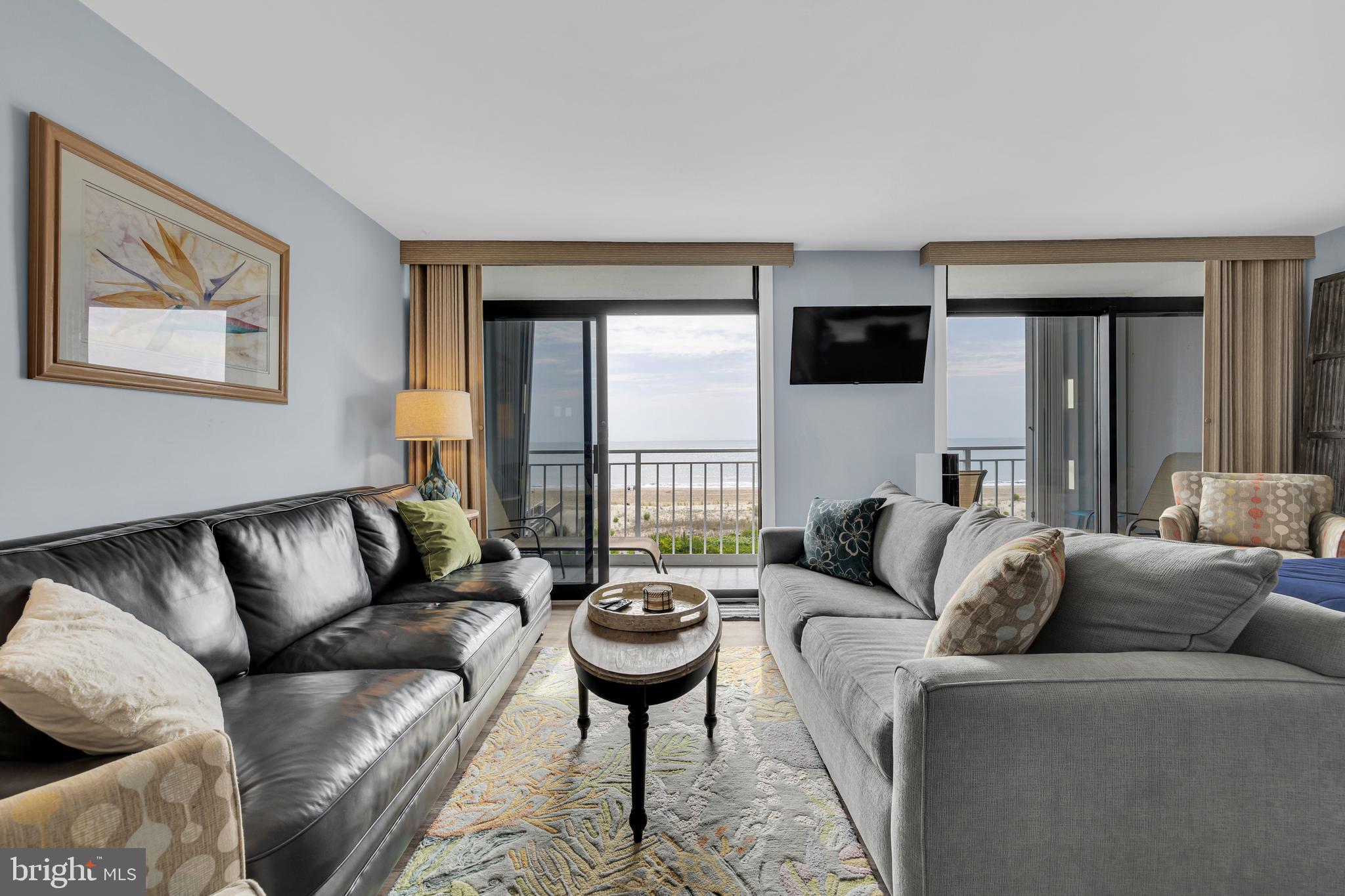 40126 FENWICK TOWER 305