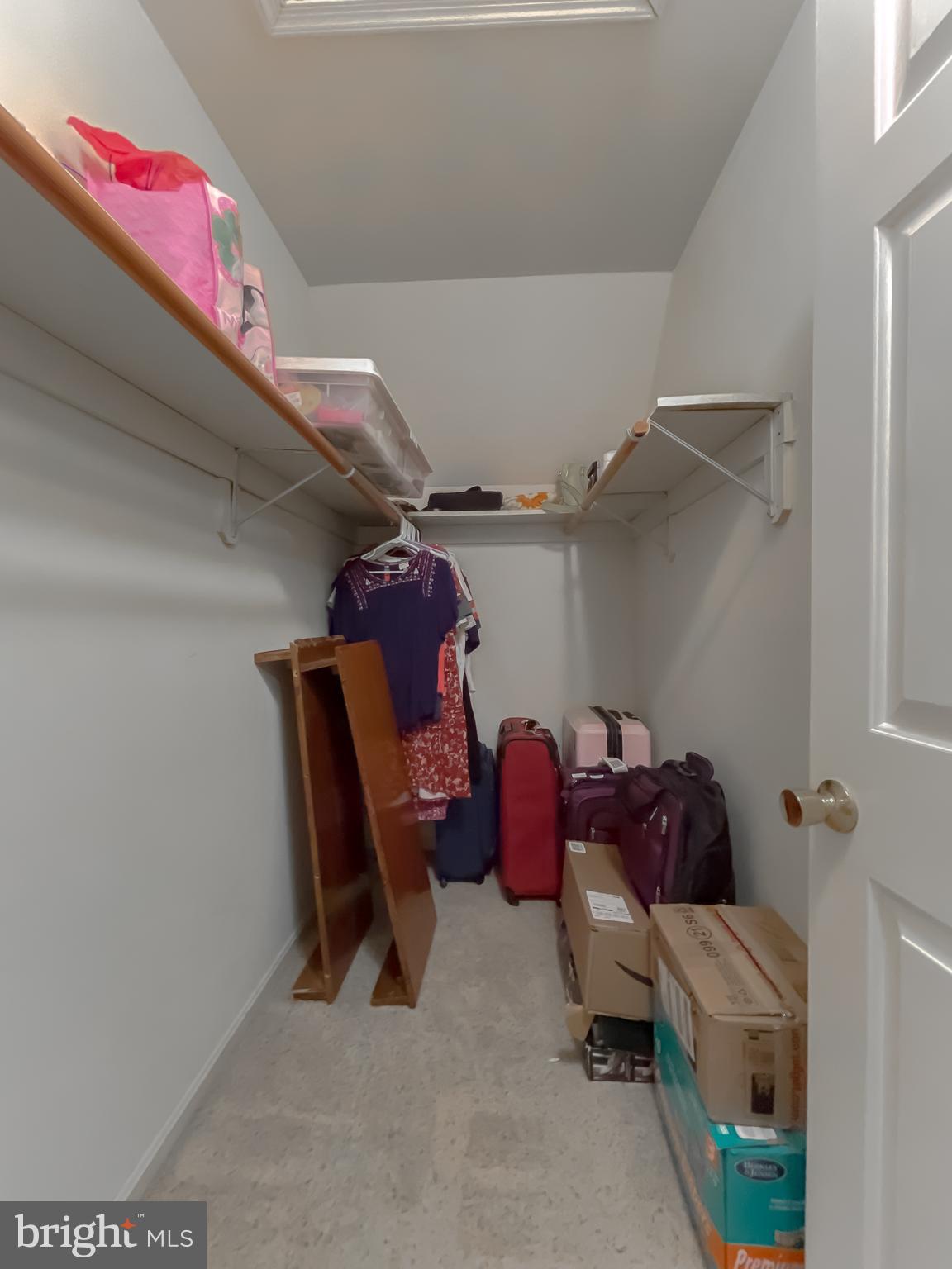 DRUM POINT - Residential