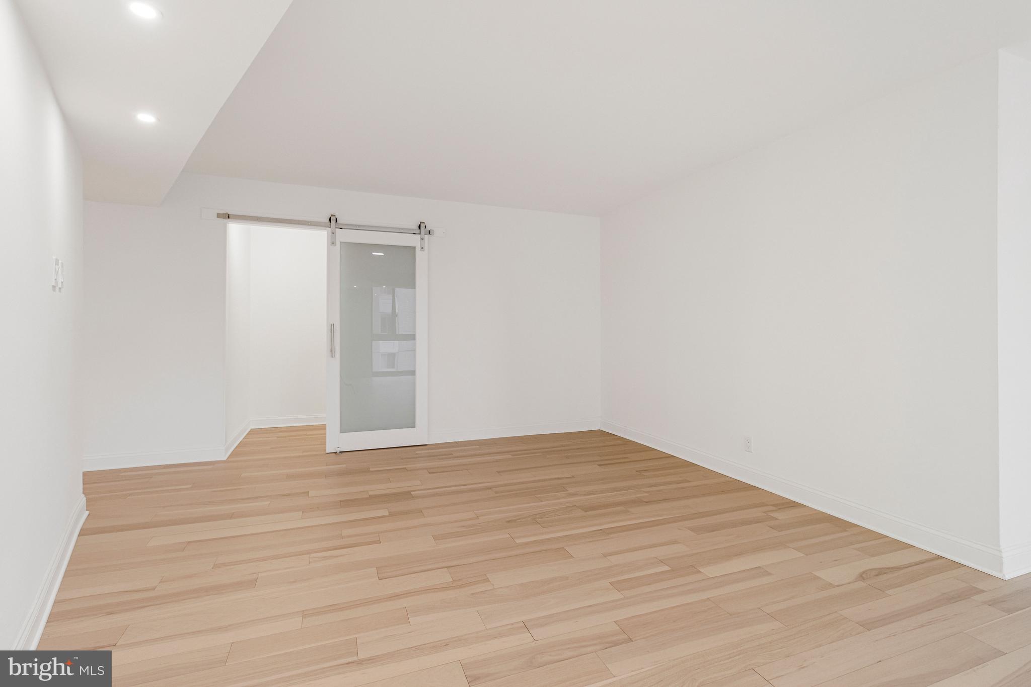 FRIENDSHIP HEIGHTS - Residential